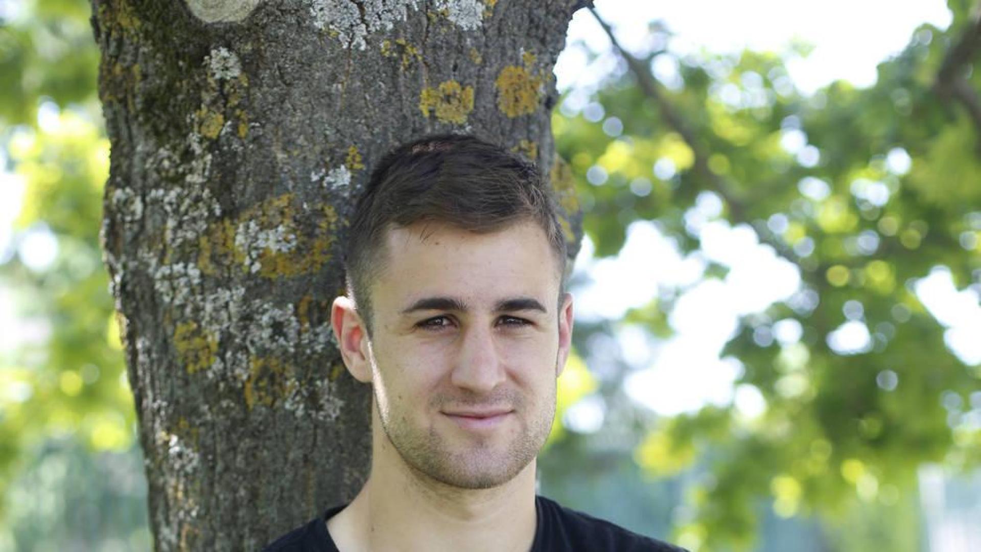 Iván Martínez, Barbero.
