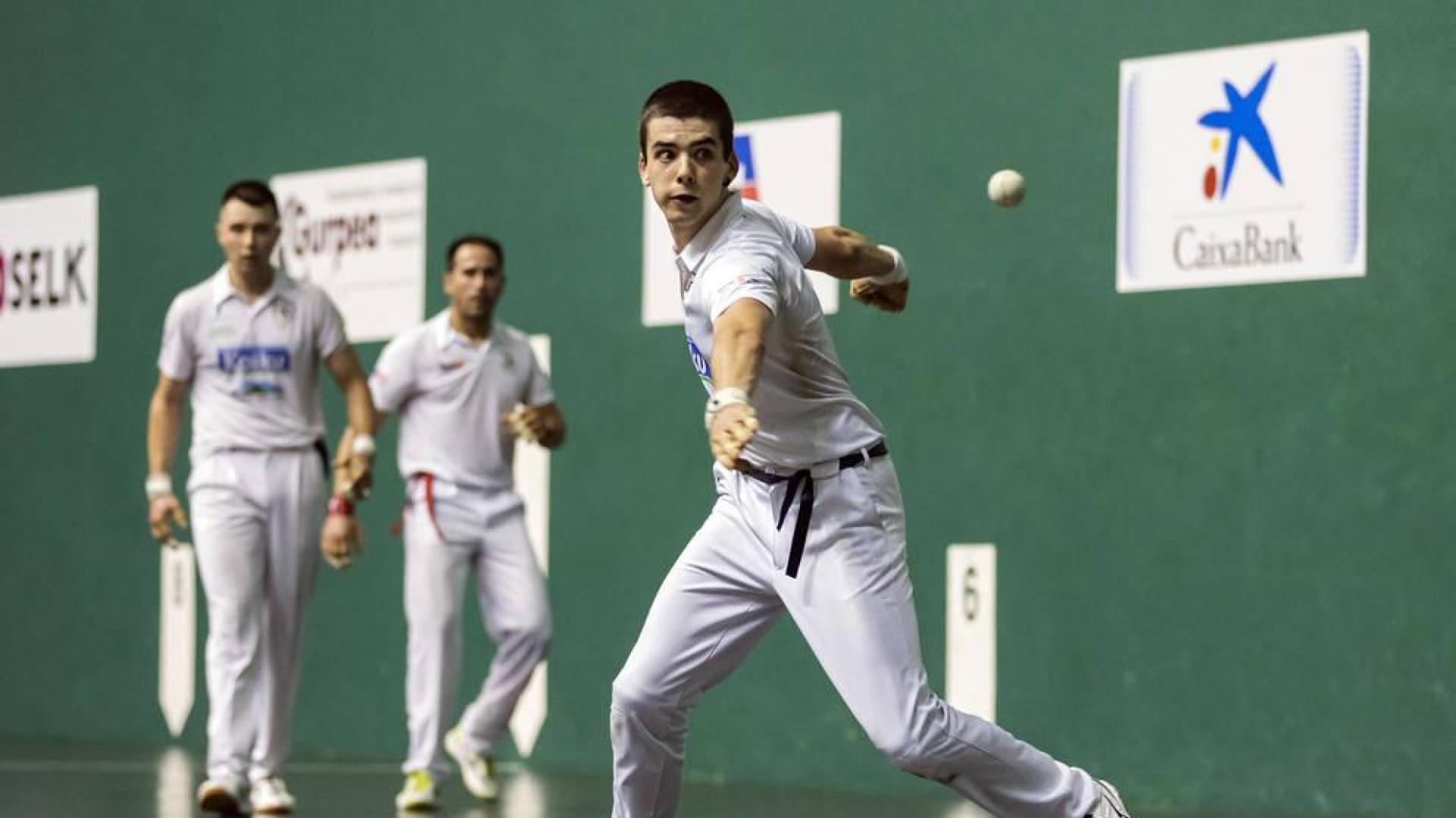 Unai Mata supo frenar a Santesteban en la final sénior.