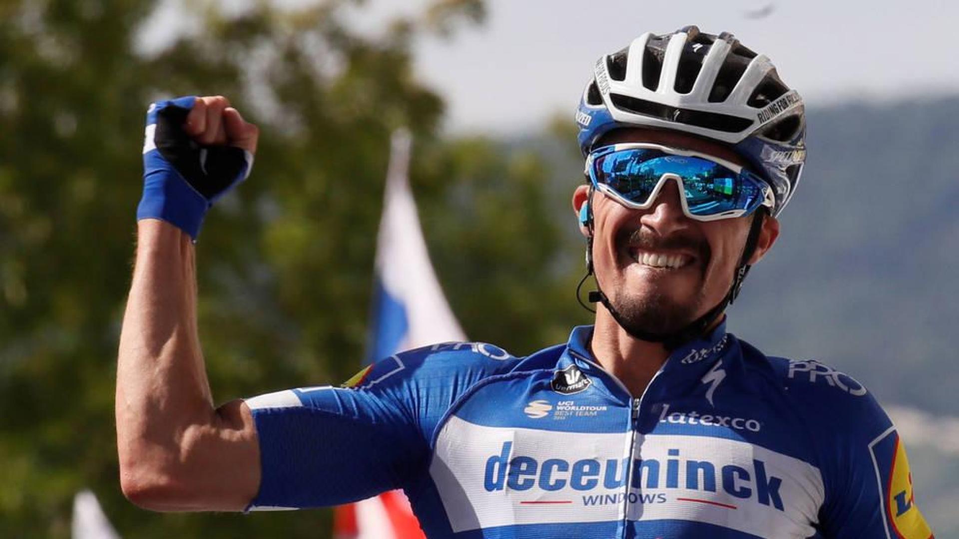 El francés Alaphilippe logra el triunfo en Épernay y se viste de amarillo