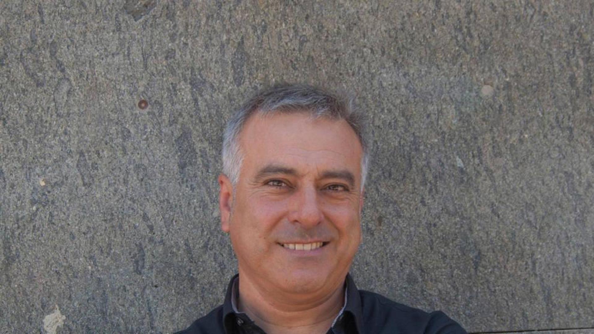 Fuegos terrestres antiguos de Manuel Osuna