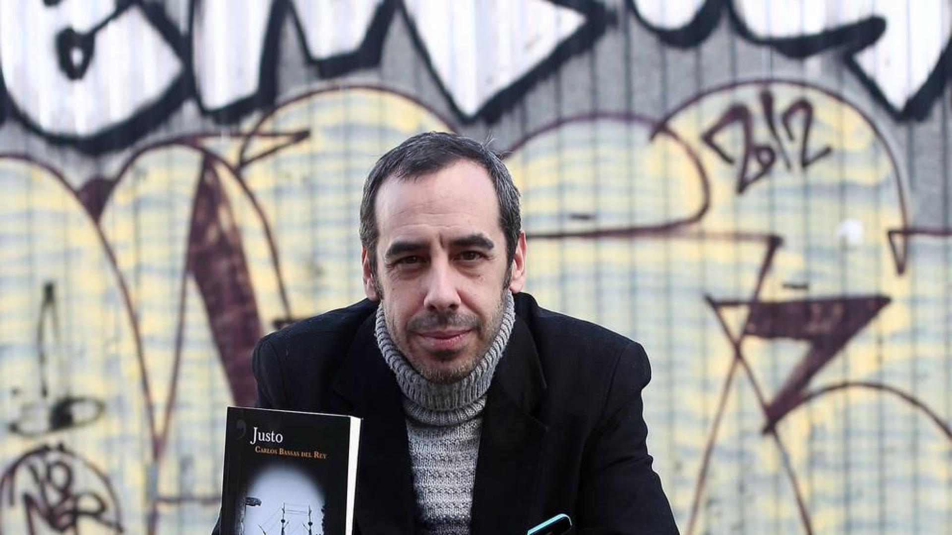 Carlos Bassas del Rey, en febrero de 2018 con su novela 'Justo'