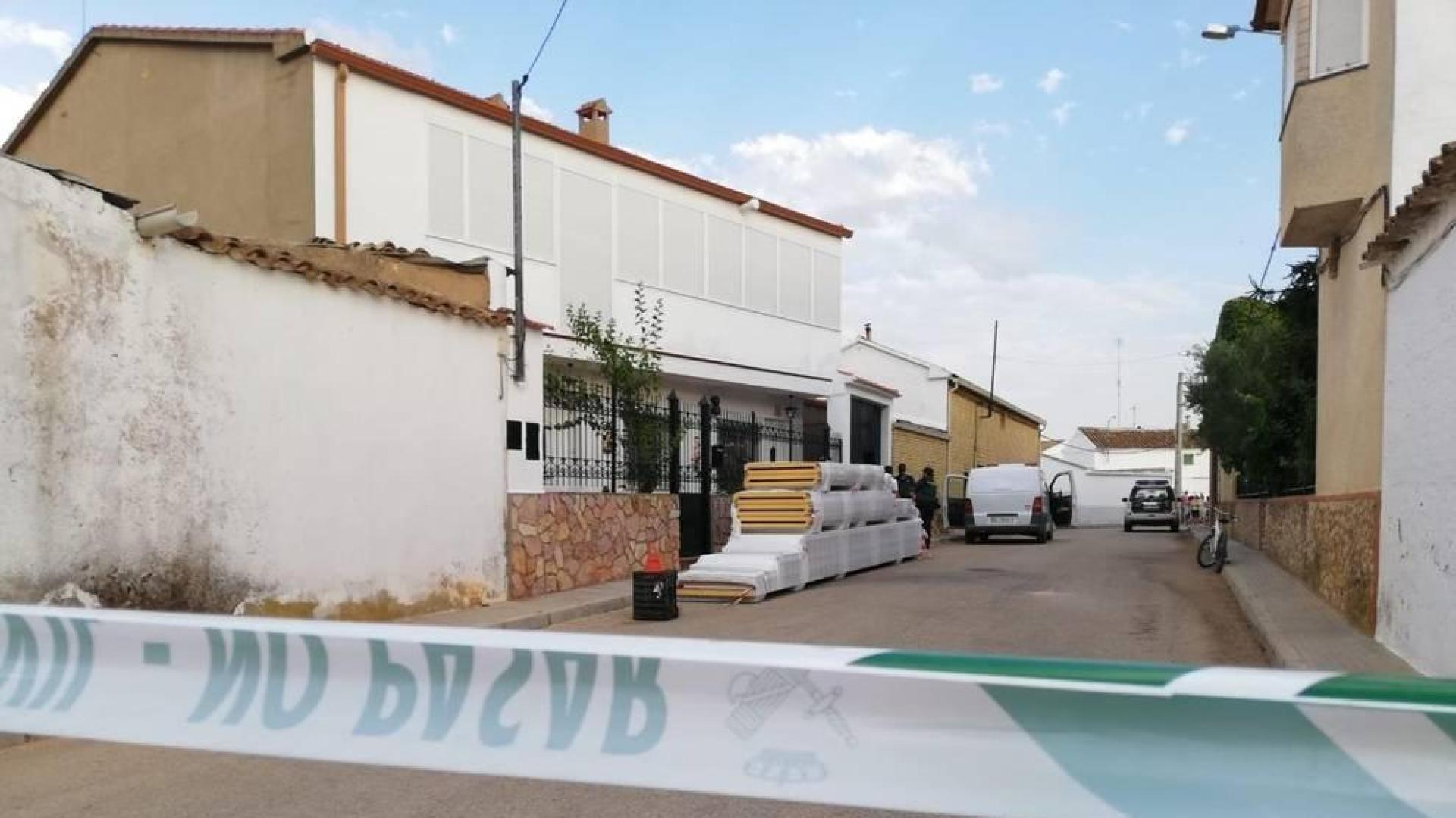 Un hombre mata a su madre y después se suicida en Casas de Benítez (Cuenca)