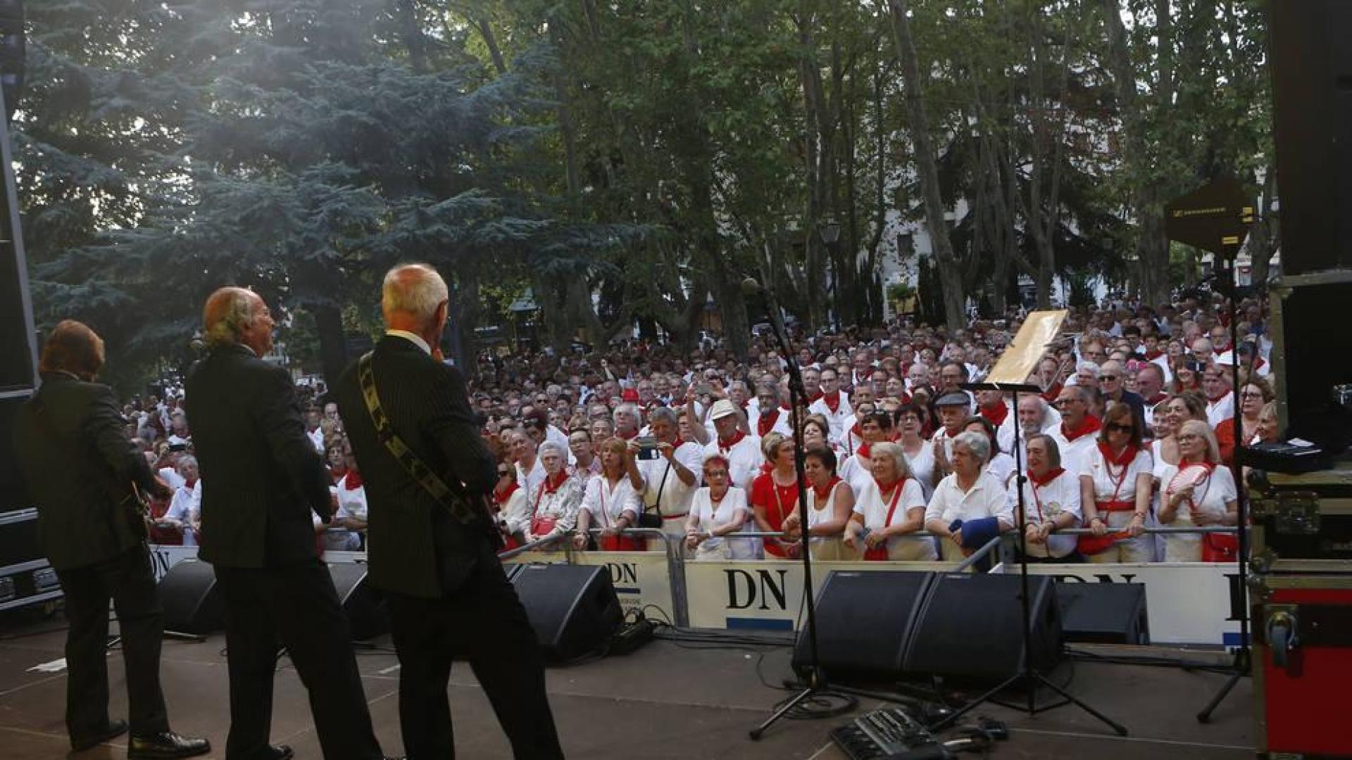 Los Sírex despliegan rock con experiencia en San Fermín