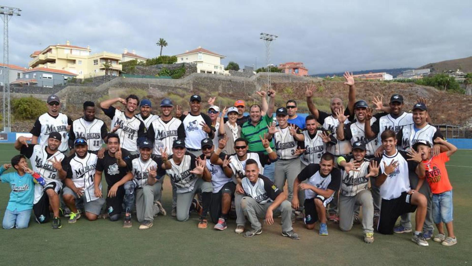 Béisbol Navarra no puede frenar al campeón en Tenerife