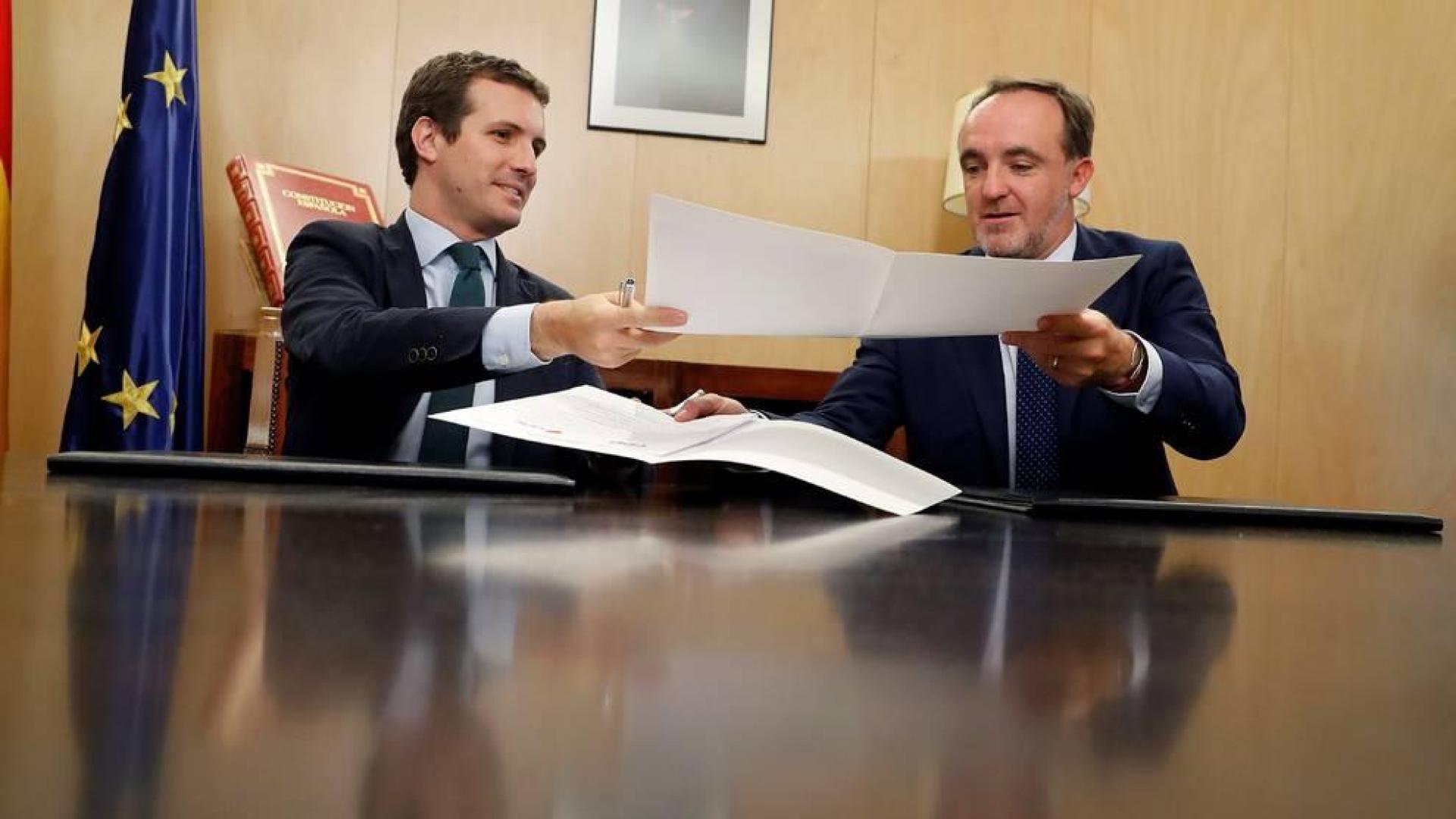 Esparza recuerda el pacto que vincula lo que pase en Madrid y Navarra