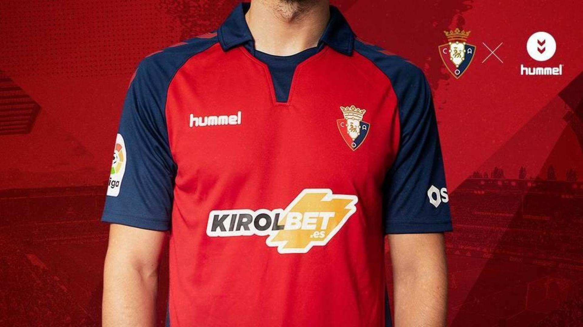 Osasuna ha presentado su equipación para su regreso a Primera División.