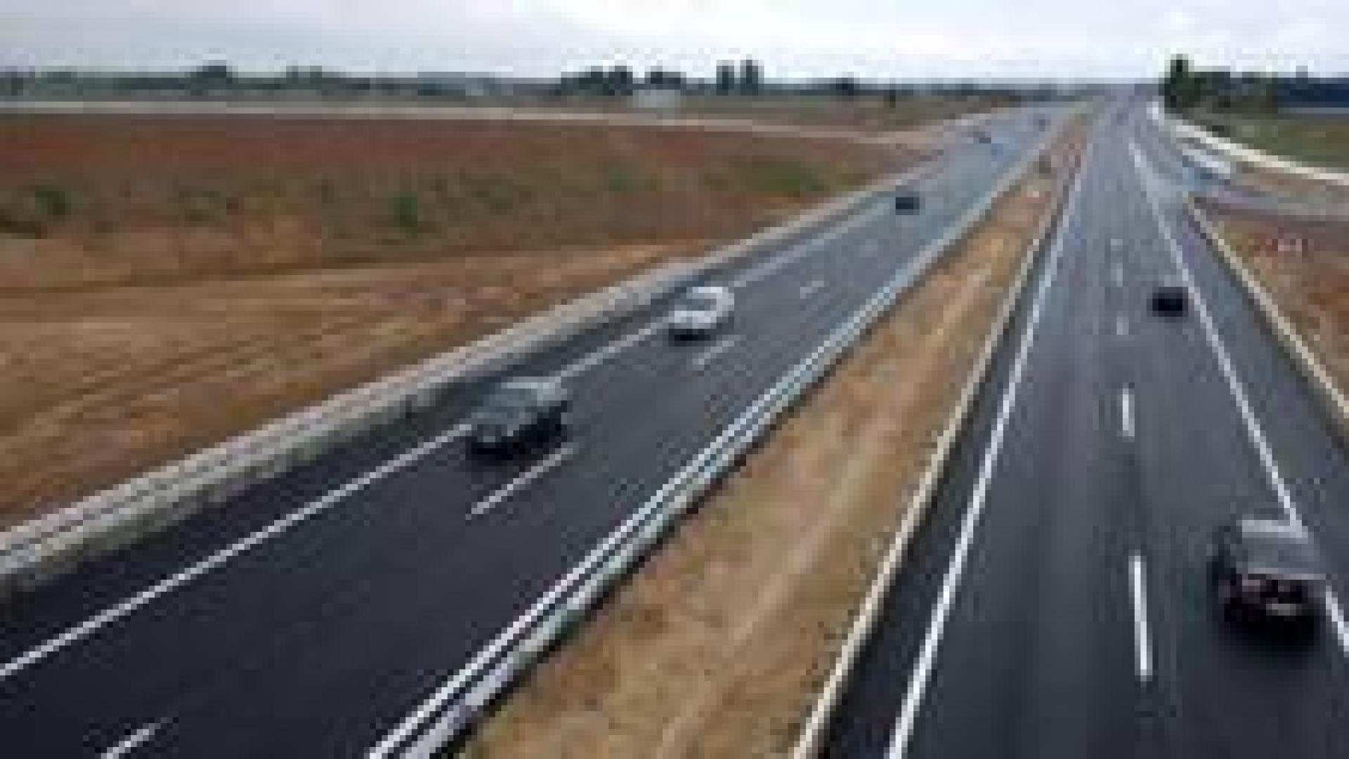 Licitación para rehabilitar el firme de la N121A, Ronda de Pamplona y A68
