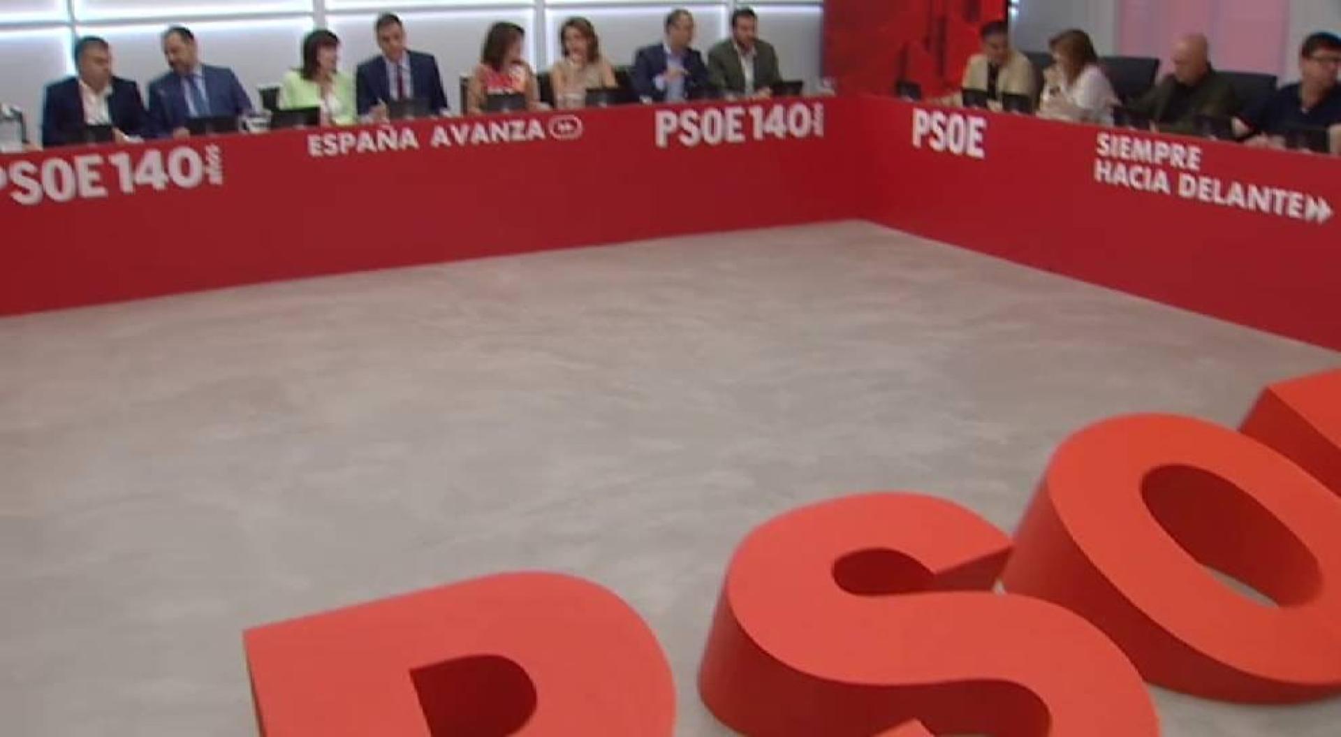 Pablo Iglesias da un paso atrás en sus exigencias para formar un gobierno de coalición
