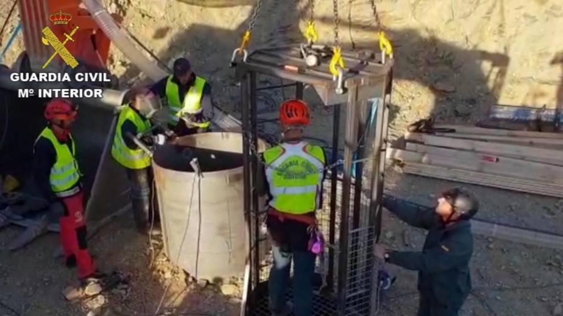 La montaña mantiene su pulso en la recta final del rescate de Julen