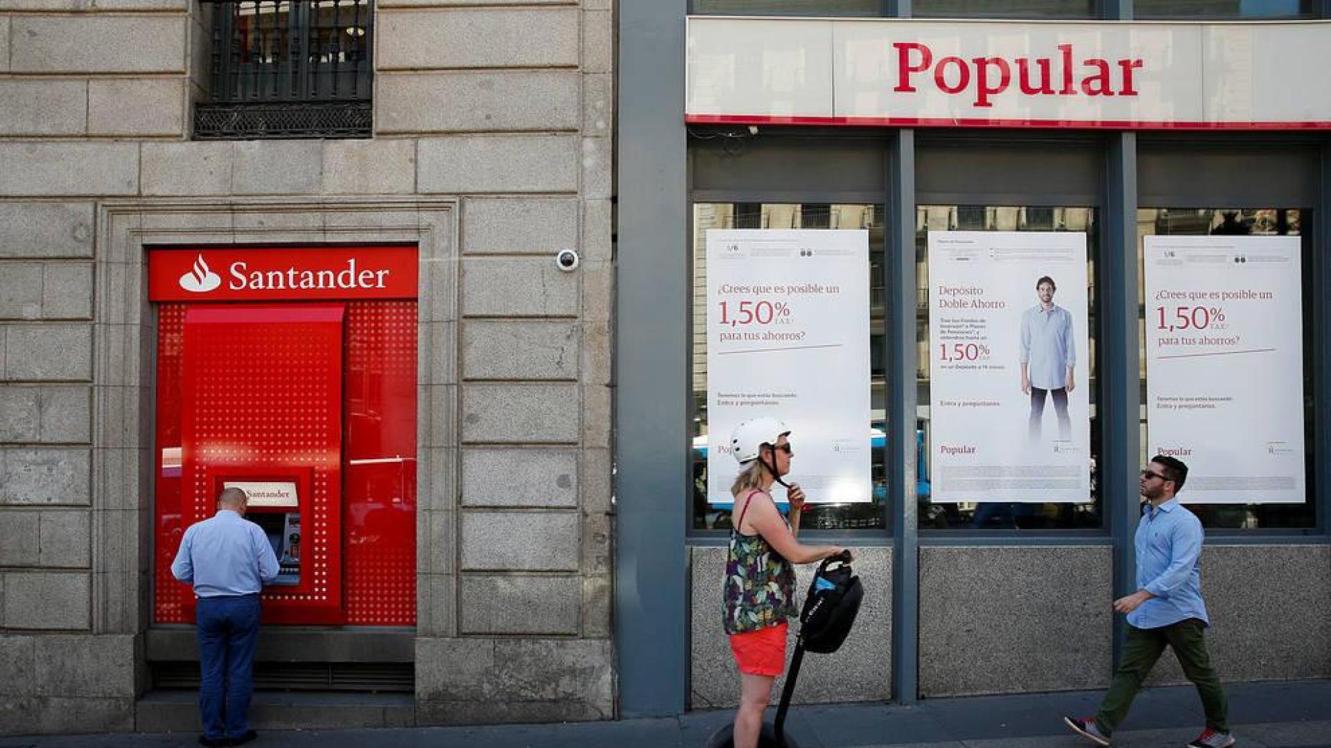 Una oficina del Banco Popular, comprado por un euro por el Banco Santander en 2017