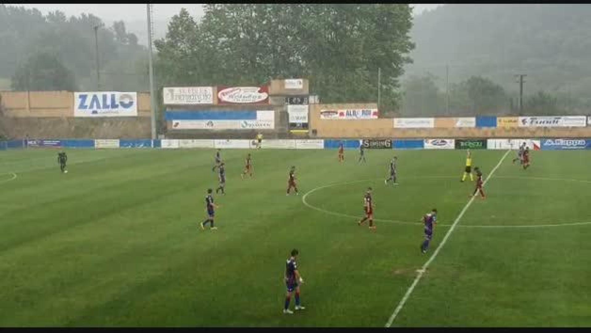 DIluvio en Amorebieta durante el amistoso de Osasuna