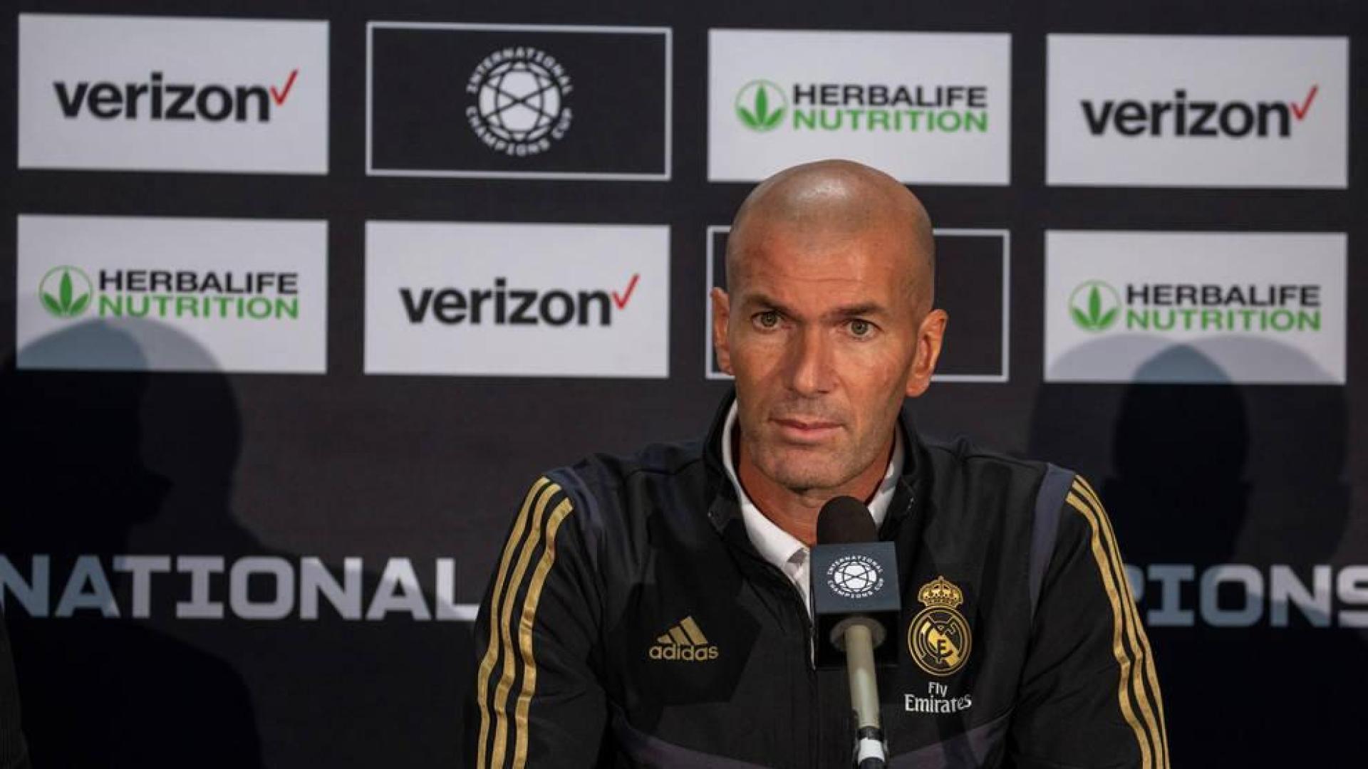 Zidane confirma la negociación por Ceballos y advierte que "no ha cambiado nada" con Bale