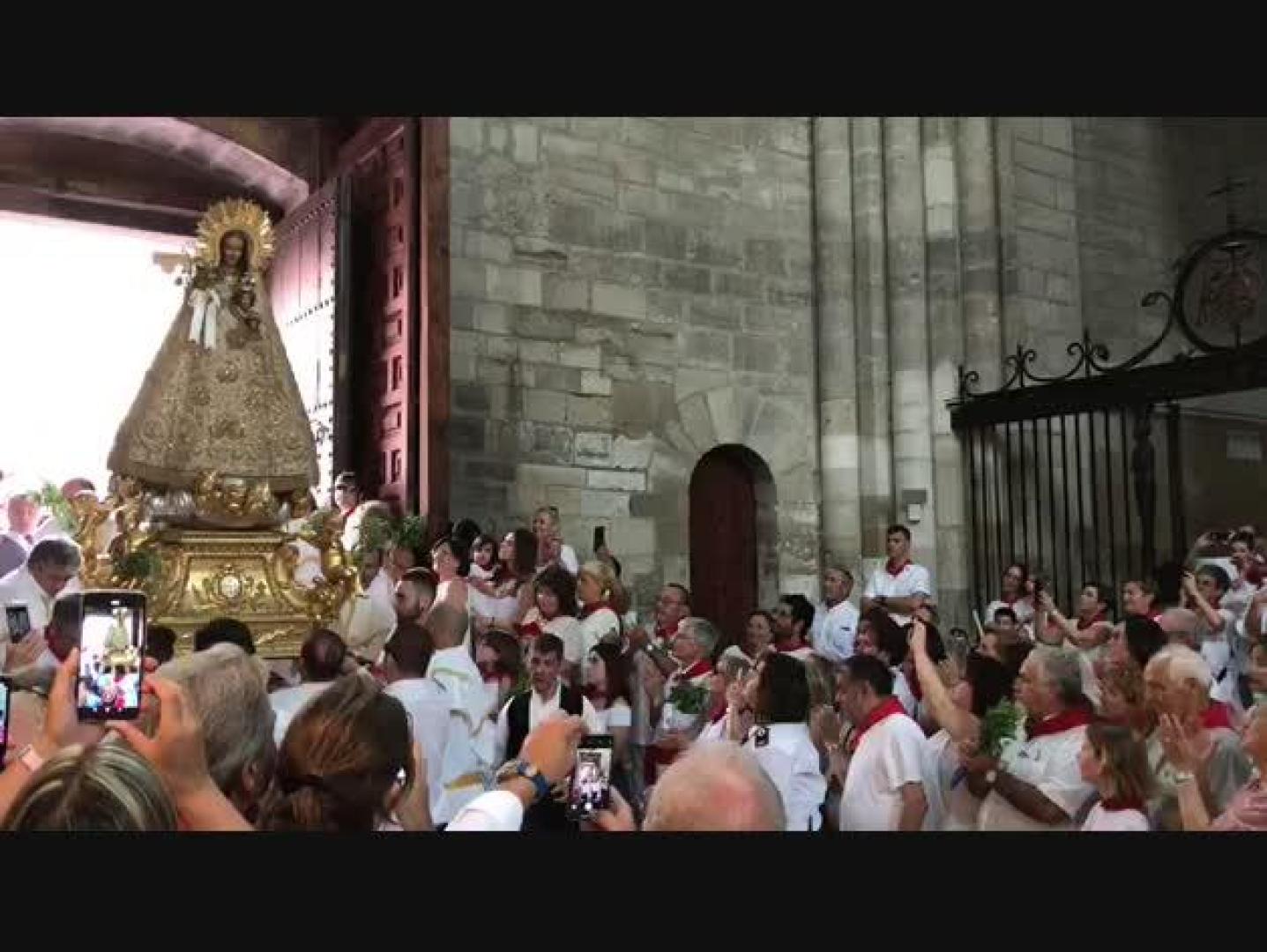 Entrada de Santa Ana en la seo tudelana durante las fiestas 2019
