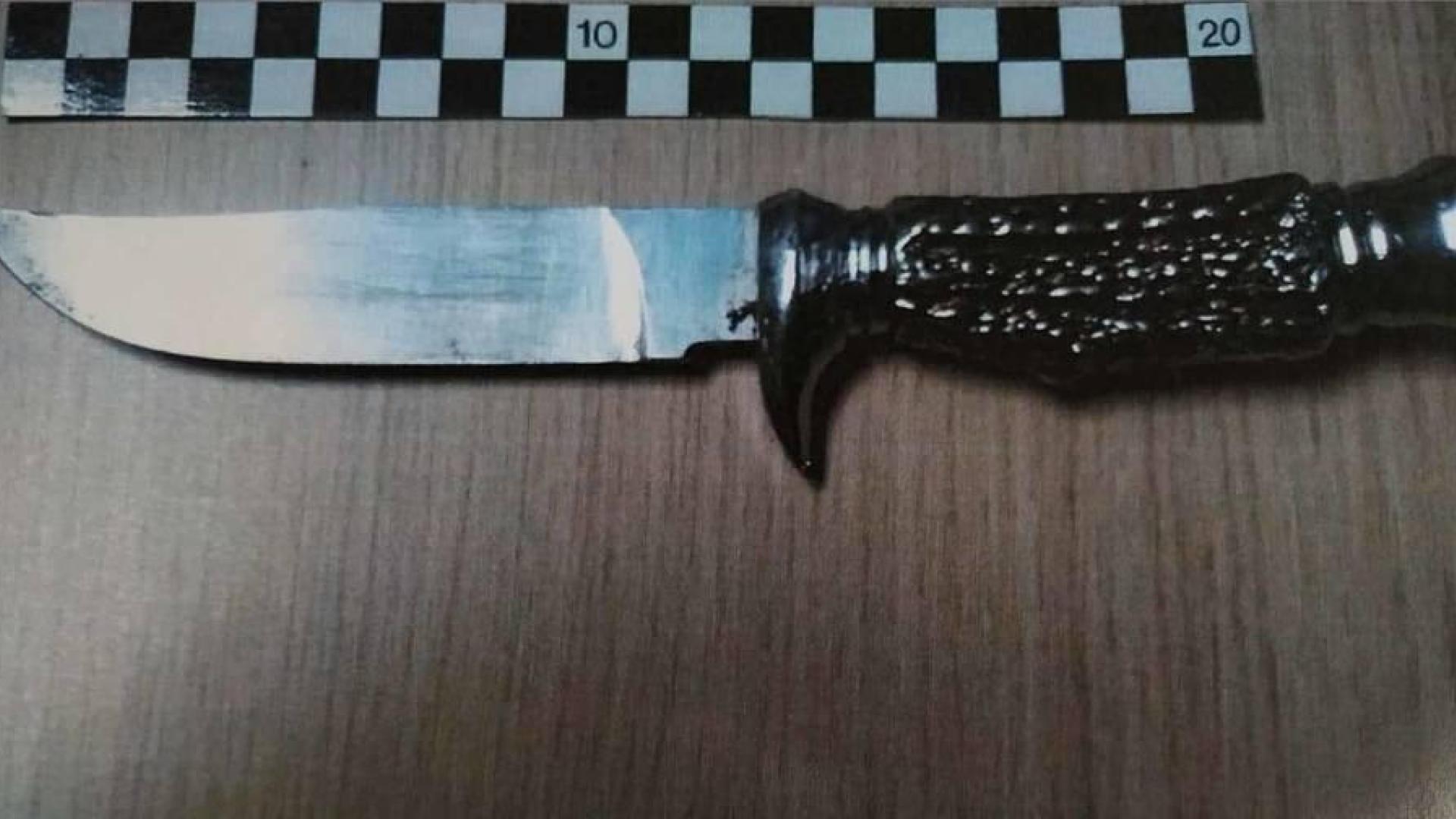 Imagen del cuchillo intervenido.