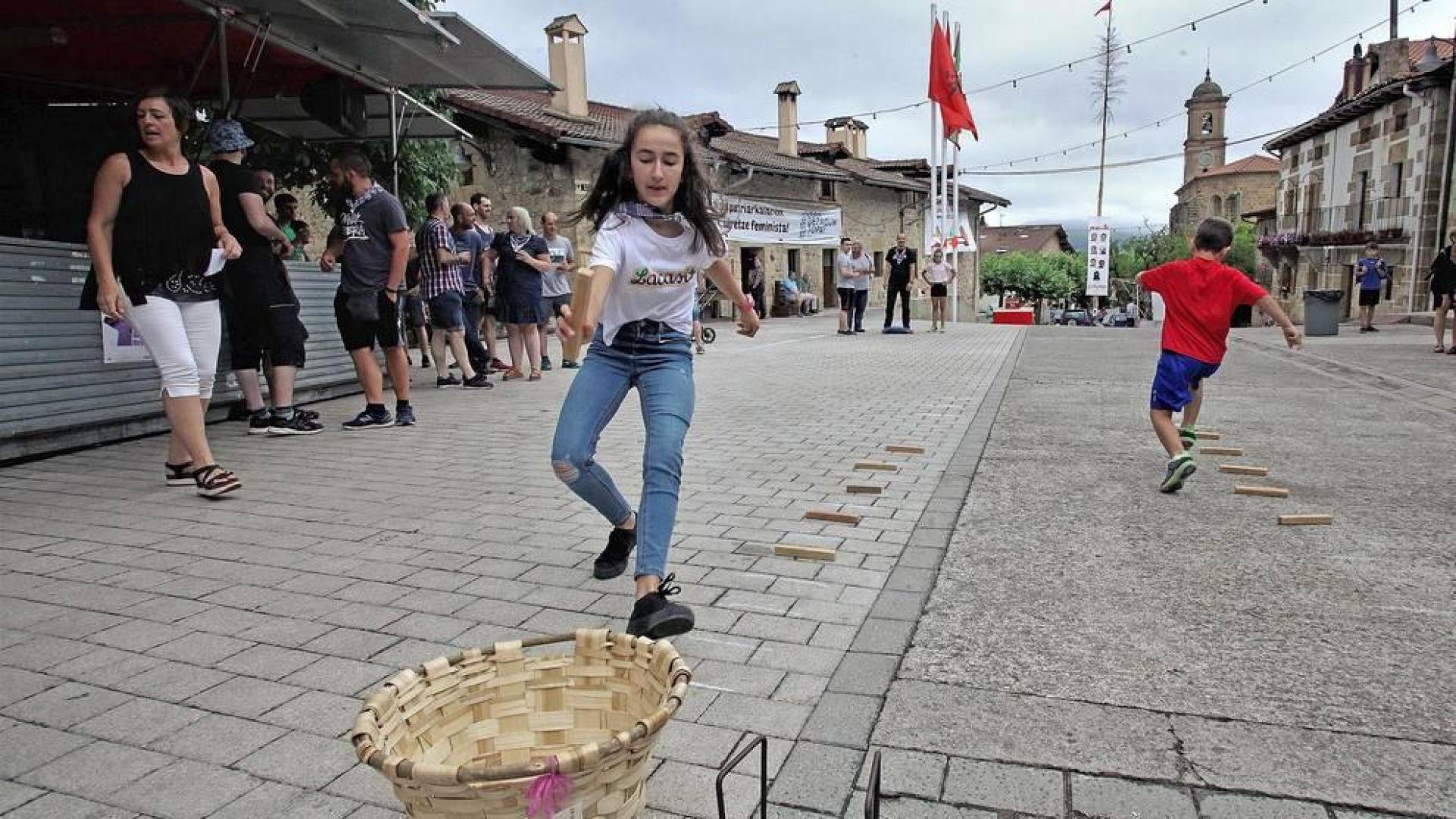 Todas las fotos de fiestas de Bakaiku el 26 de julio de 2019