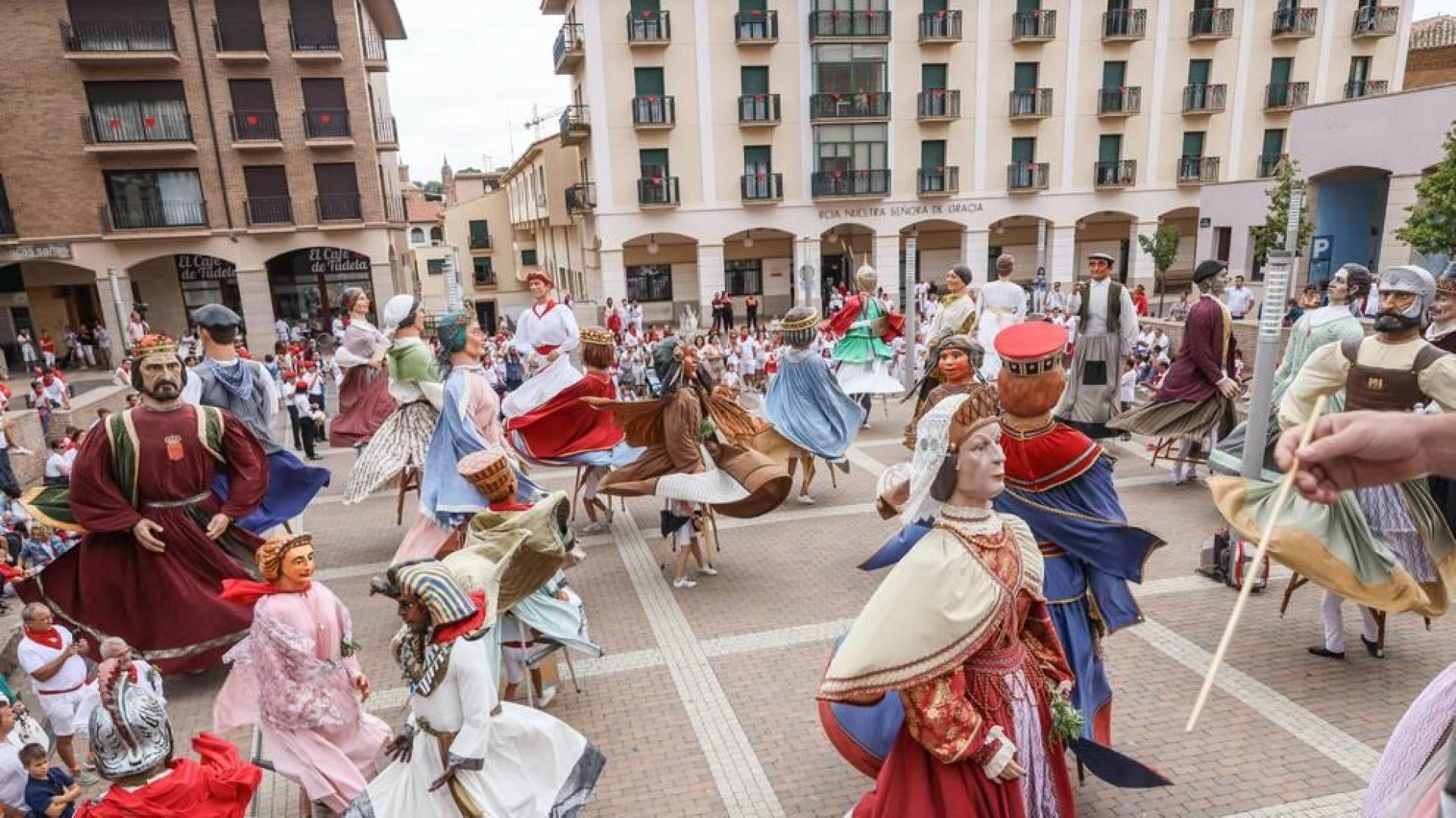 El baile más grande de las fiestas
