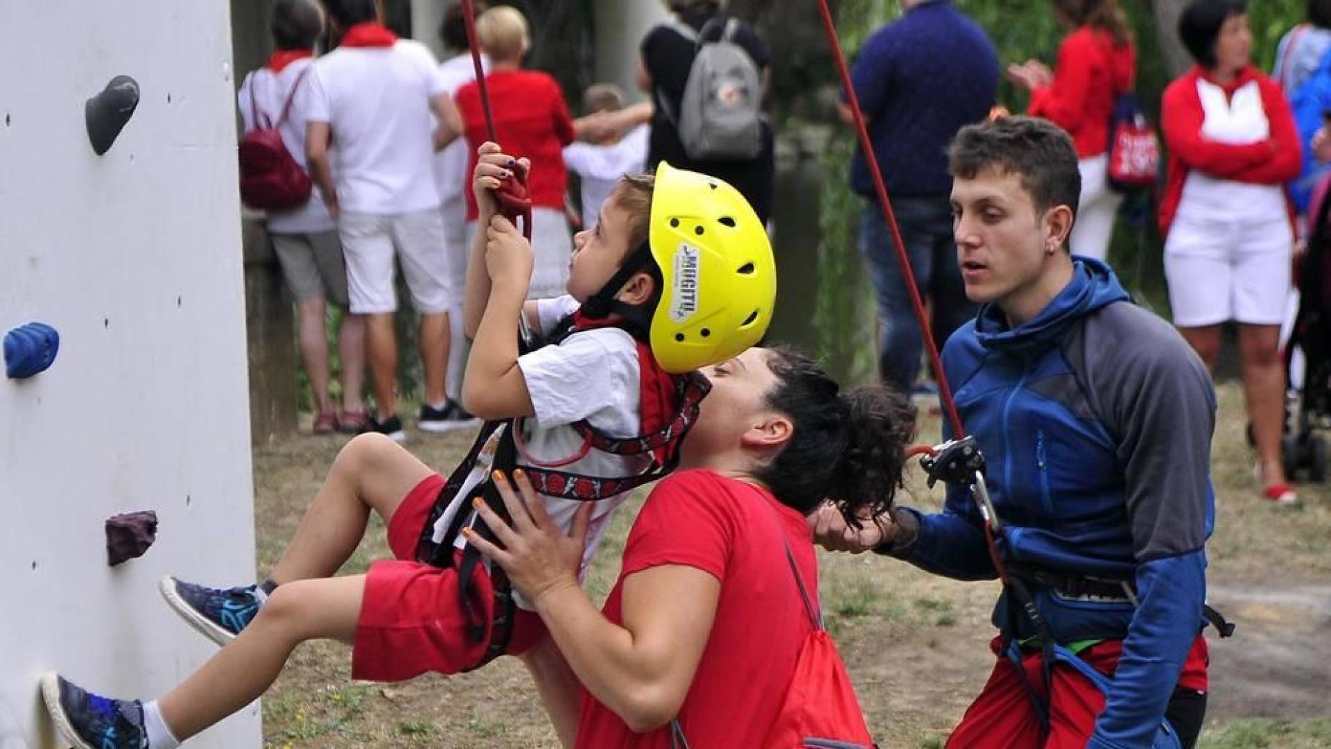 Todas las fotos del Día del Niño en fiestas de Puente la Reina 2019