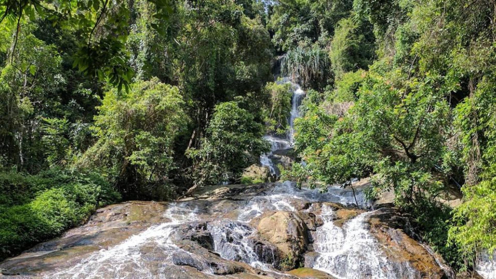 Cascada de Na Meung 2, donde desapareció el fallecido.