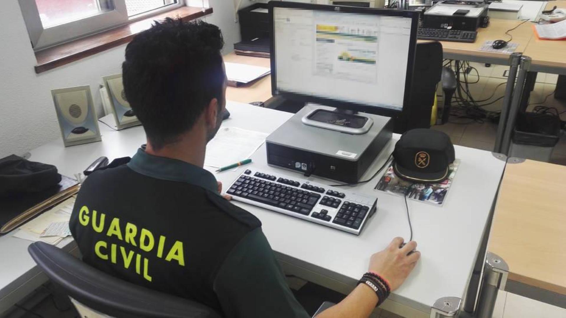 Detenido en Navarra por subir fotos y vídeos de jóvenes a una web de contenido sexual