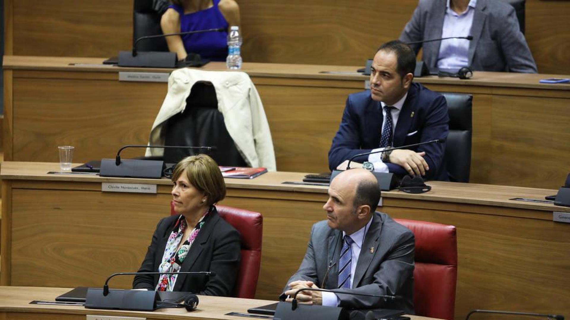 Los firmantes del acuerdo de Gobierno foral piden una nueva comisión Navarra-Estado
