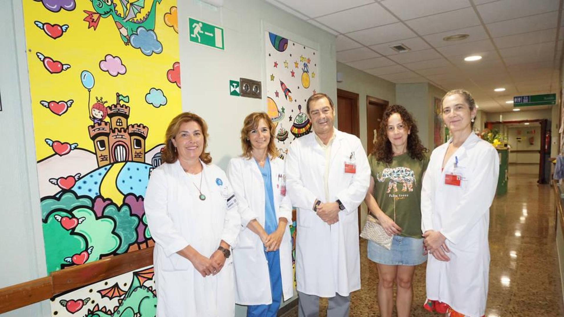 La Escuela de Arte de Corella plasma su creatividad en el Hospital Reina Sofía de Tudela