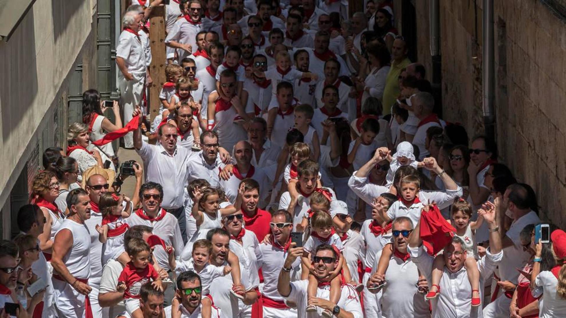 La pañuelada, acto fijo en Estella