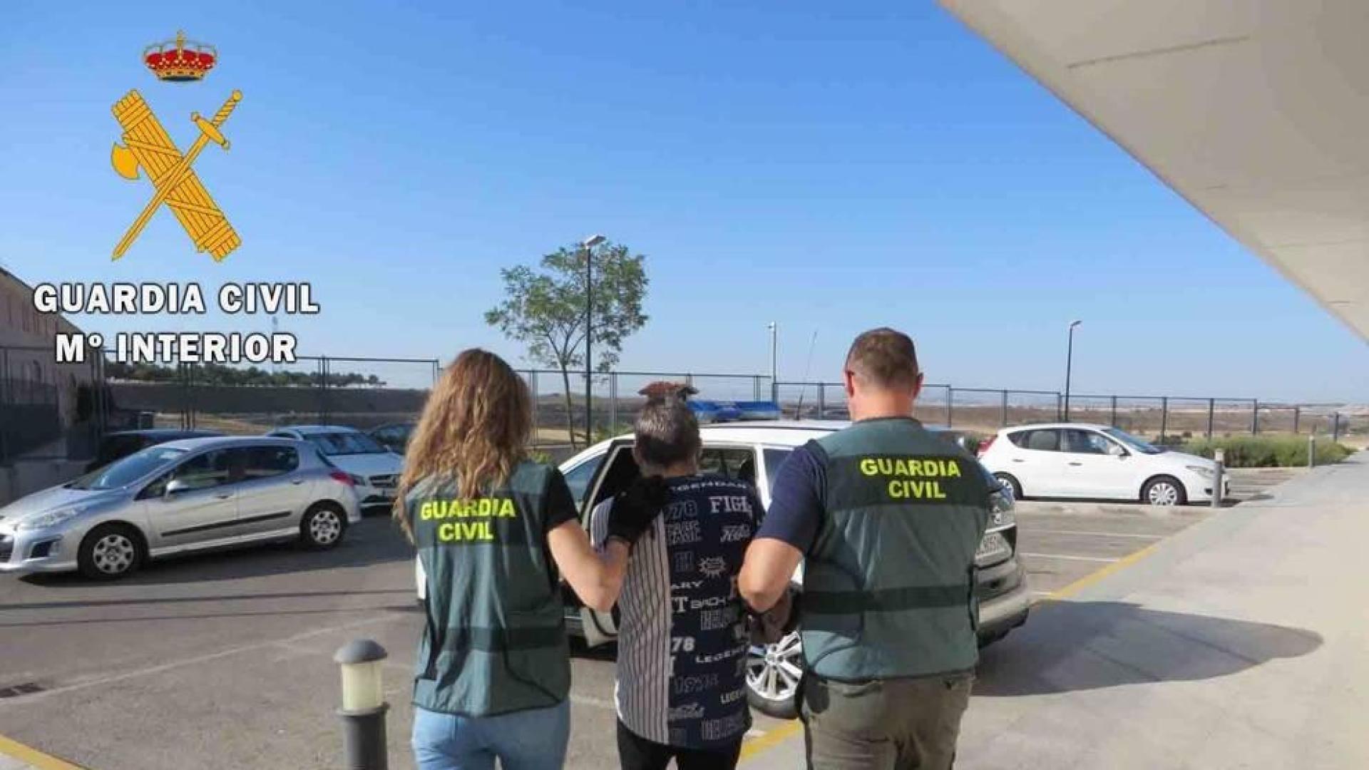 El detenido por acuchillar a una mujer mató el mismo día a una familiar