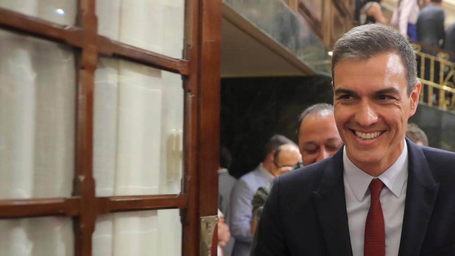 El candidato socialista a la Presidencia del Gobierno, Pedro Sánchez, durante su intervención en la primera jornada del debate de investidura