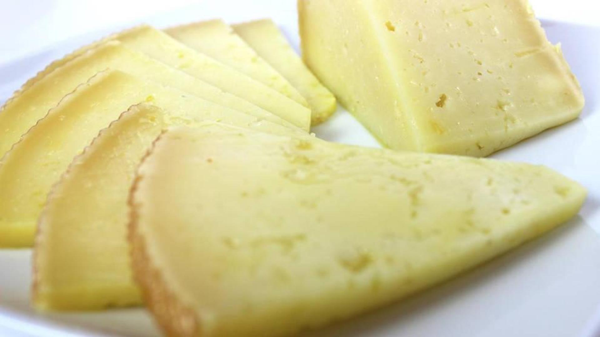 Retiran del mercado quesos de leche cruda de oveja por un posible caso de meningitis