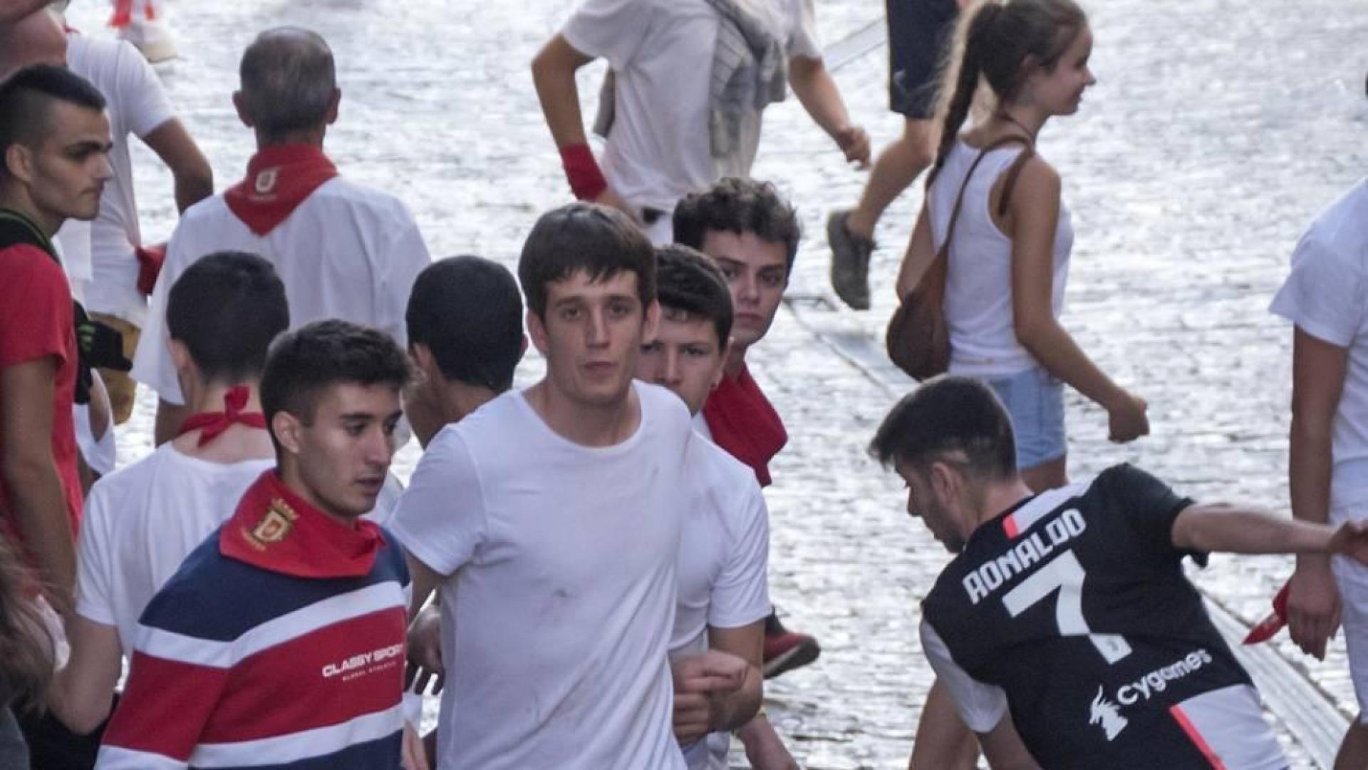 Una mujer, golpeada por un manso en el último encierro de fiestas de Estella