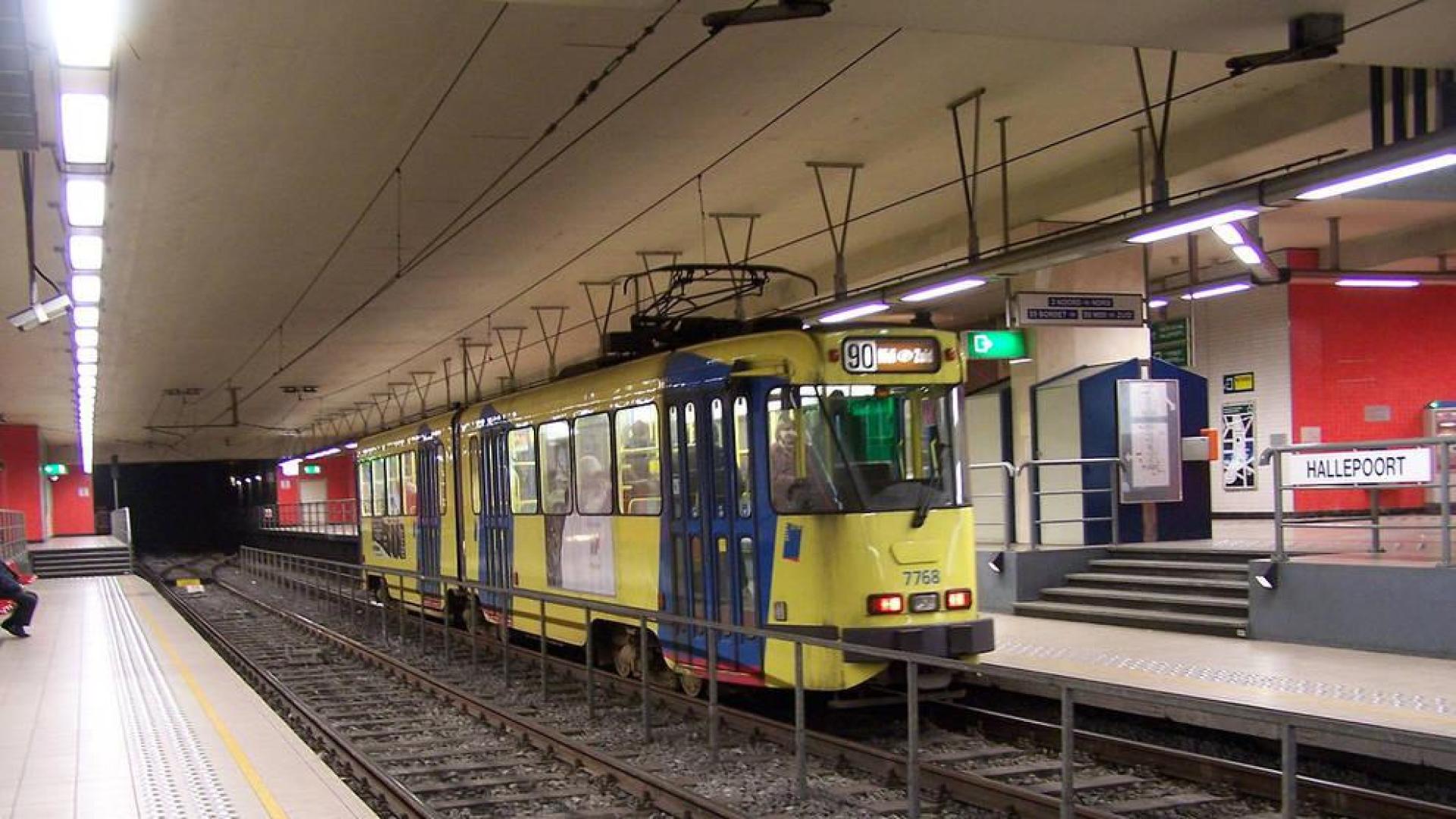 Las Ketchup o Mecano, parte de la banda sonora del metro de Bruselas