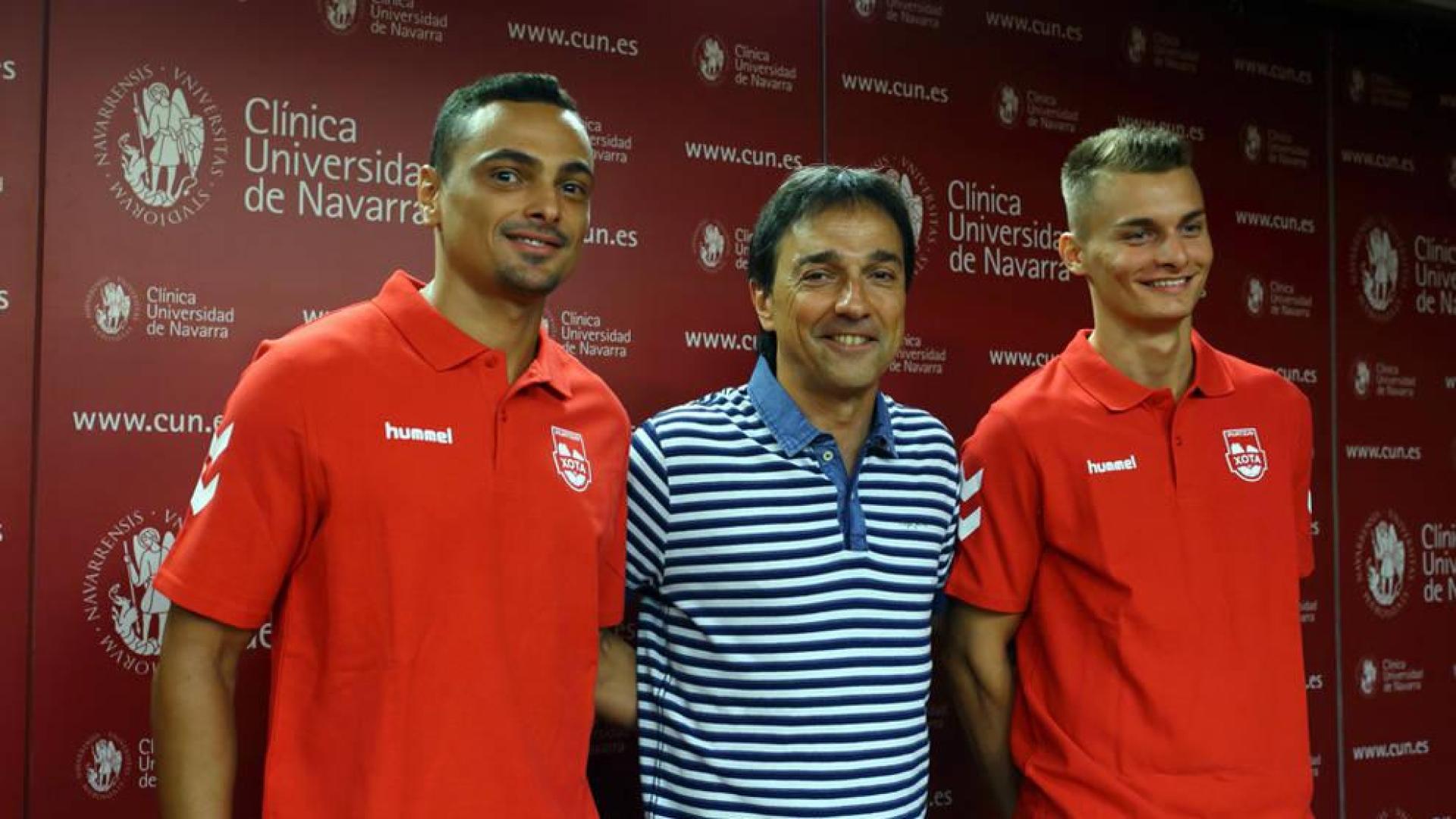 'Mancuso' y Almagro, felices por llegar a un "histórico" como Osasuna Magna