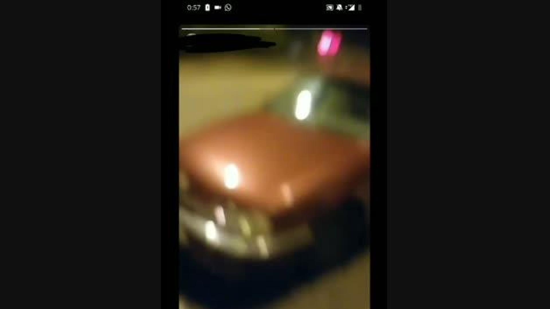 Un vehículo que participaba en una carrera ilegal choca con una patrulla de la Guardia Civil