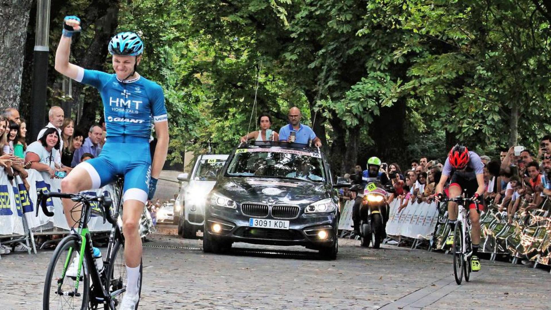 Xabier Isasa se proclama ganador de la Vuelta Pamplona