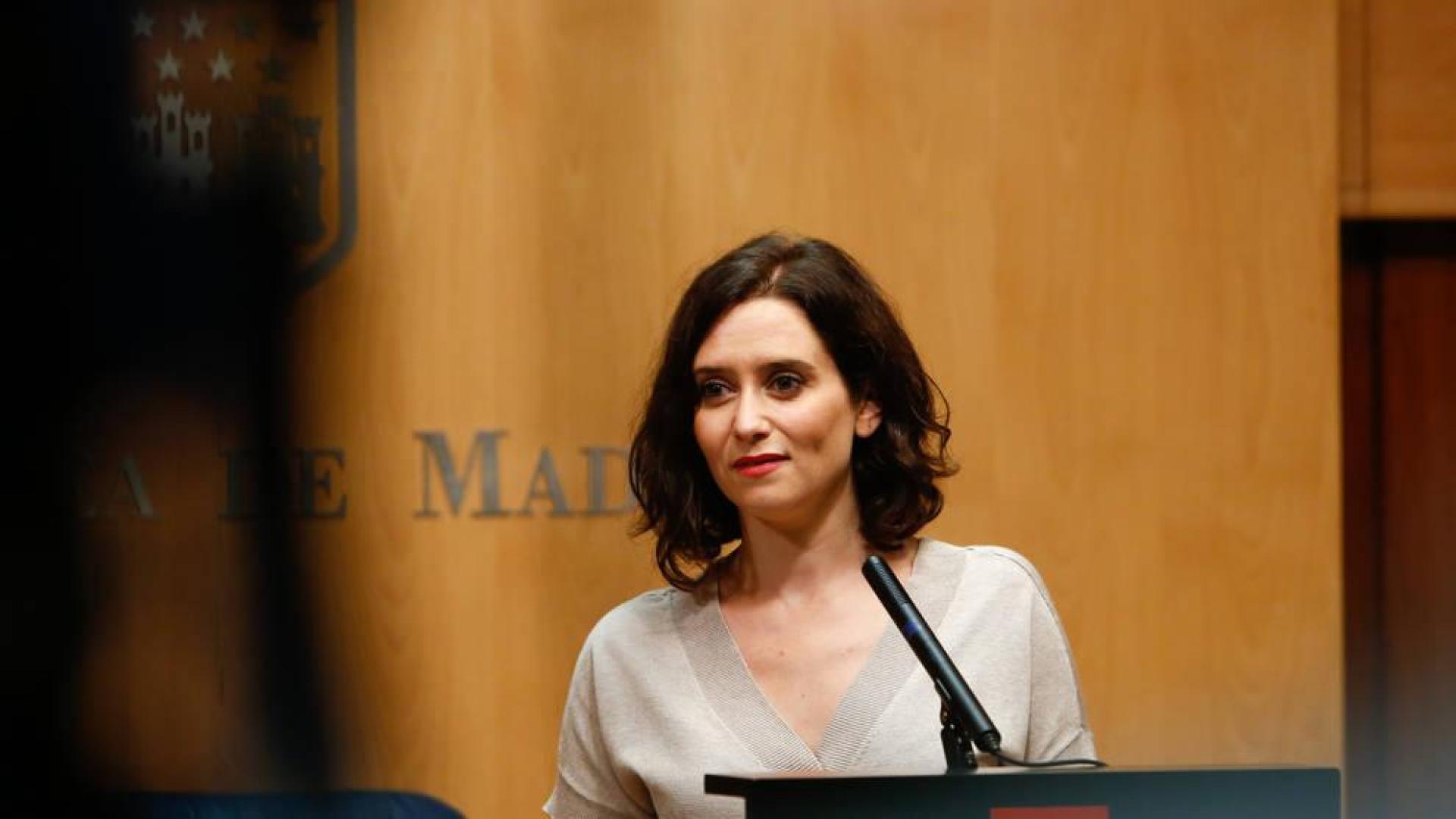 Los grupos parlamentarios de la Asamblea de Madrid han sido llamados a una tercera ronda de consultas de cara a la investidura de la popular Isabel Díaz Ayuso.