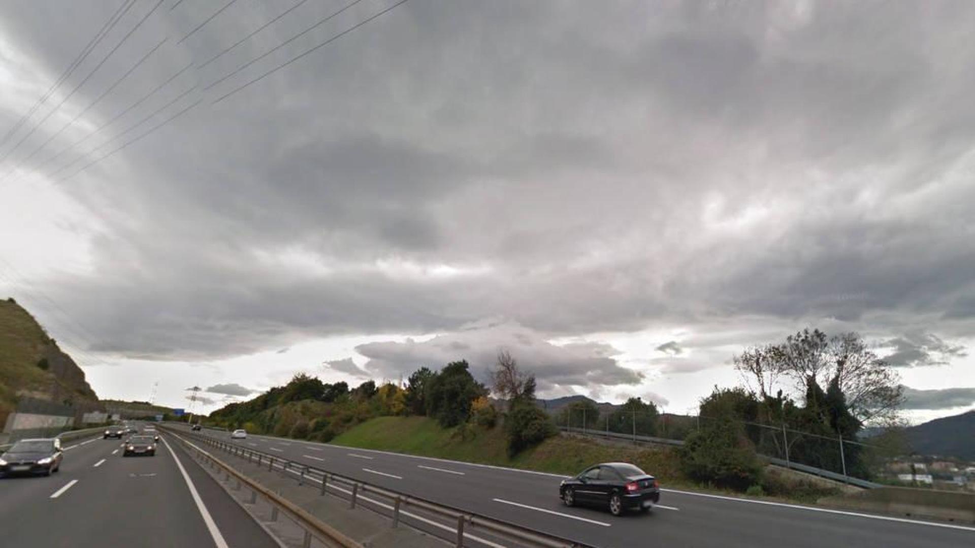 Detenido por conducir drogado en sentido contrario por la A-8