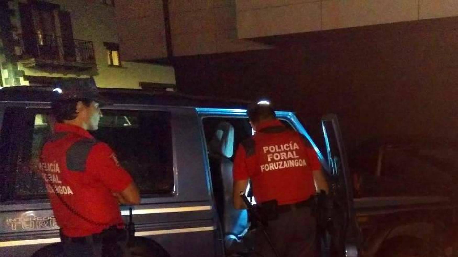 Se empotra contra cuatro coches en fiestas de Leitza