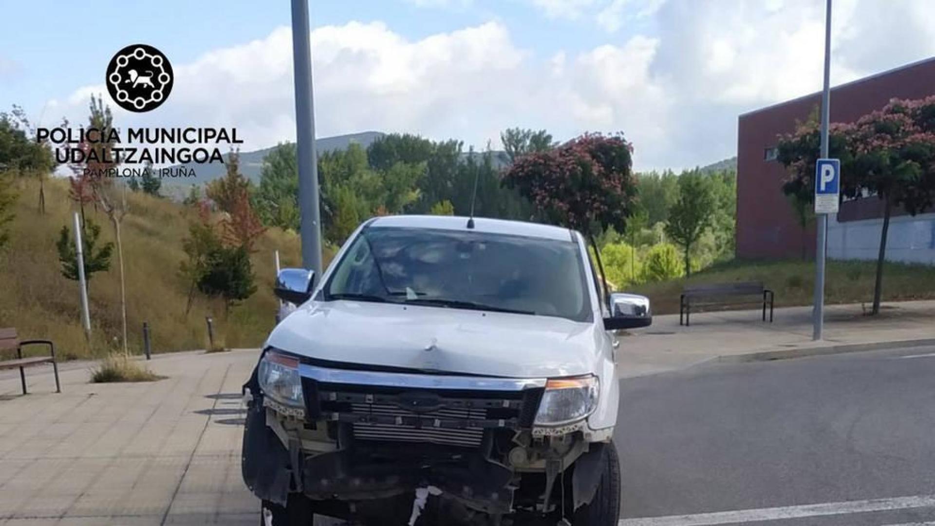 Un conductor ebrio protagoniza un accidente en Soto de Lezkairu