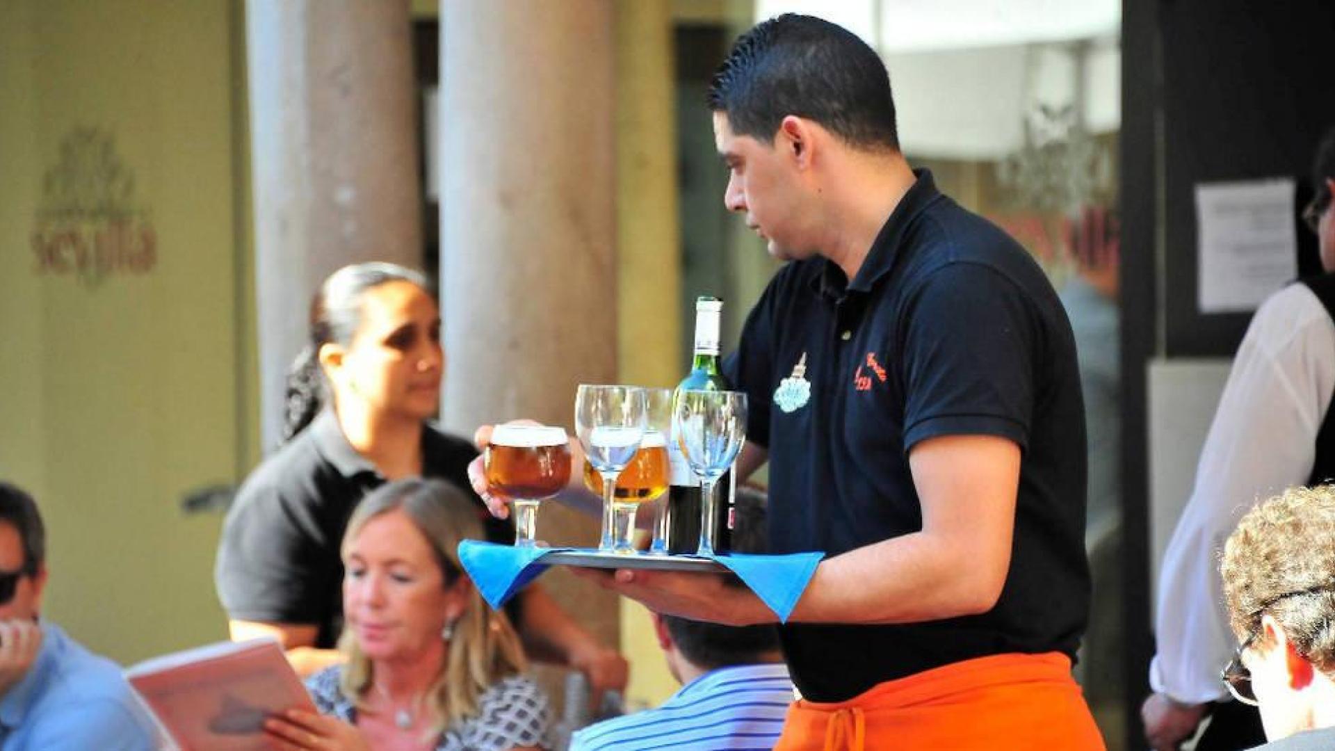 La hostelería presenta uno de los mayores riesgos de impago.