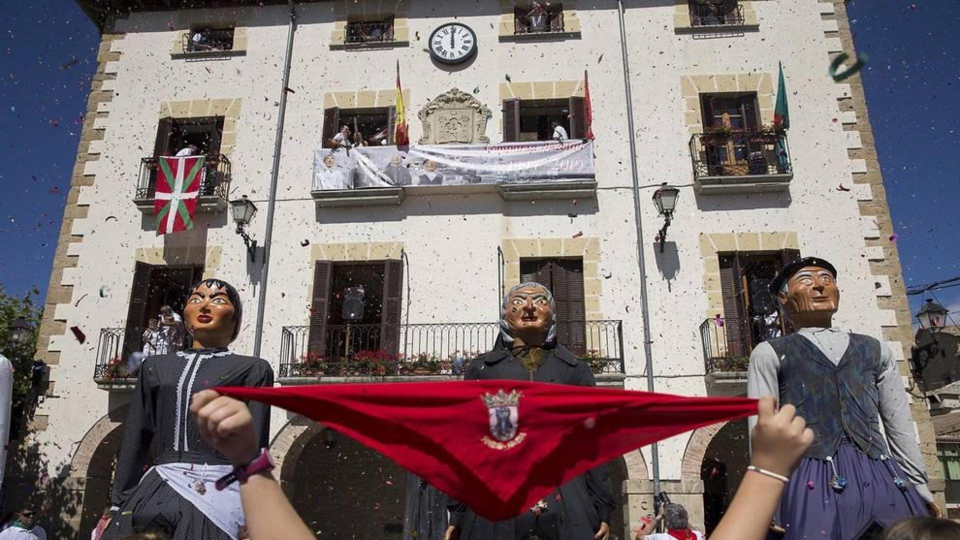Todas las fotos del cohete de las fiestas de Aibar 2019 en Diario de Navarra.