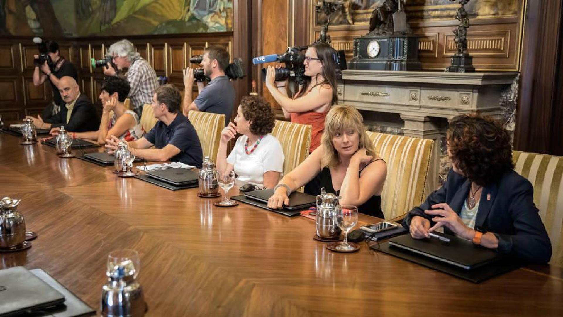 El aumento de cargos del Gobierno costará a las arcas 1,5 millones más
