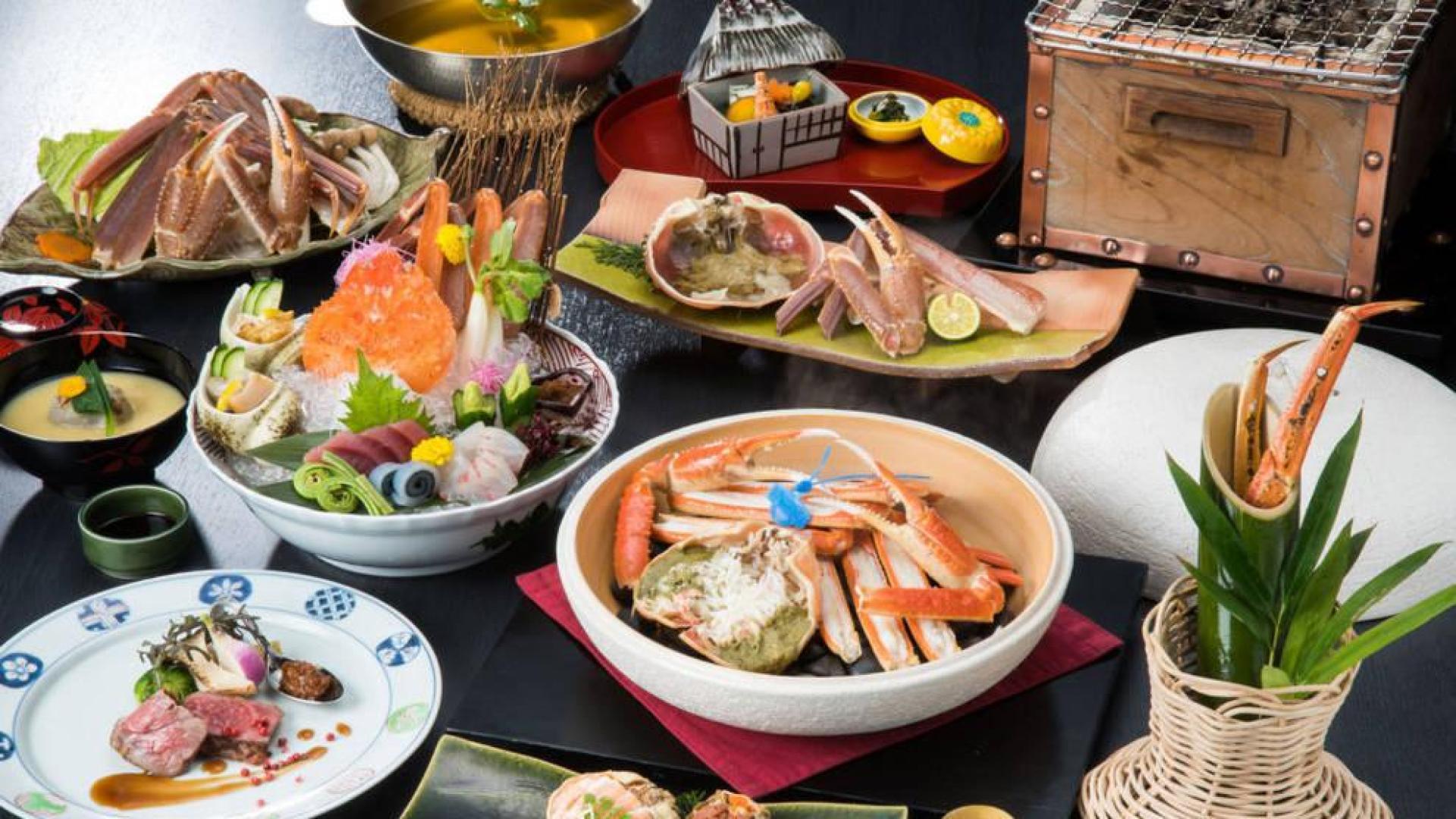 El salir de terrazas se dispara y la comida japonesa desbanca a los arroces