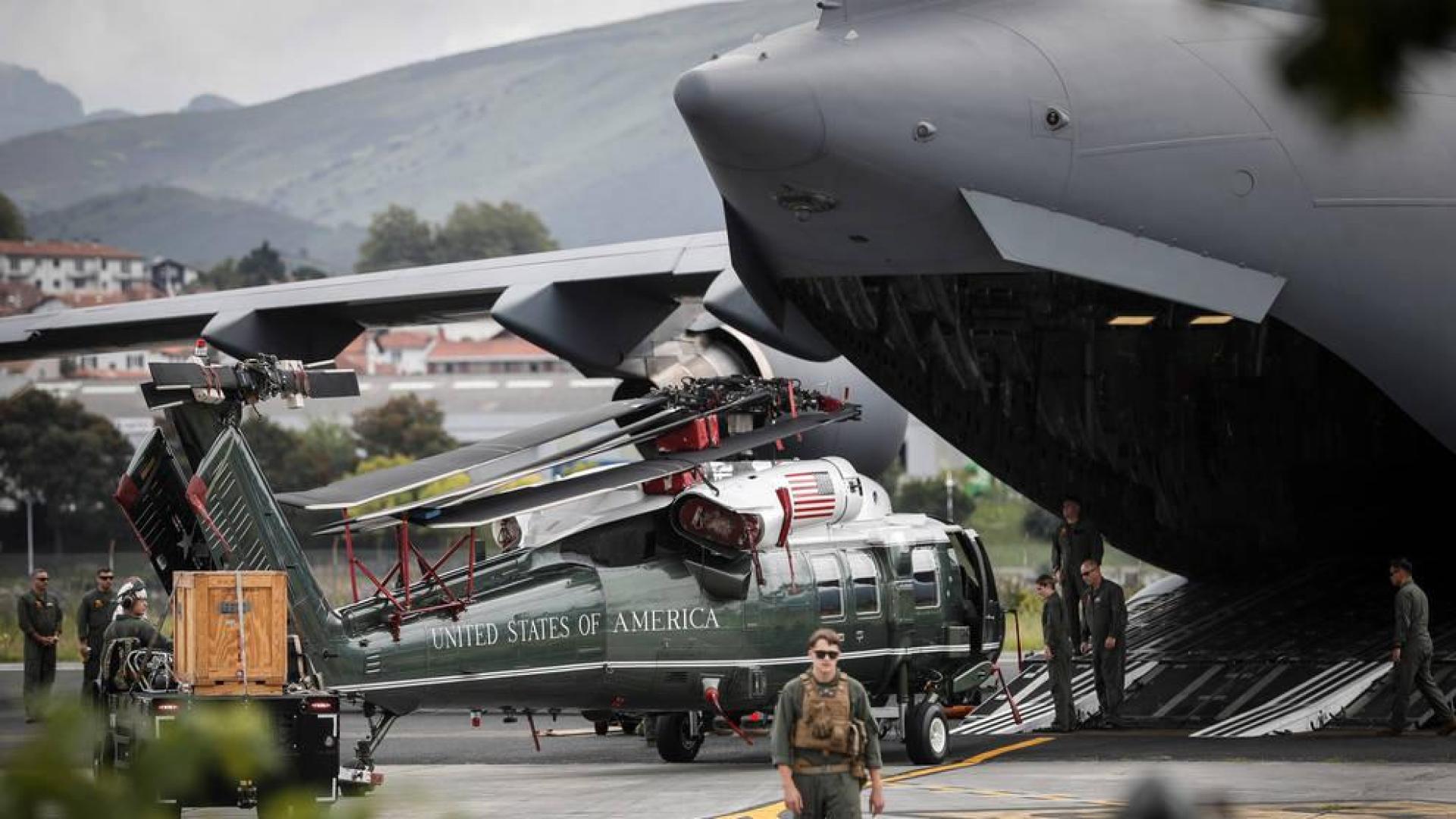 El 'Marine One' del presidente Donald Trump en Hondarribia.