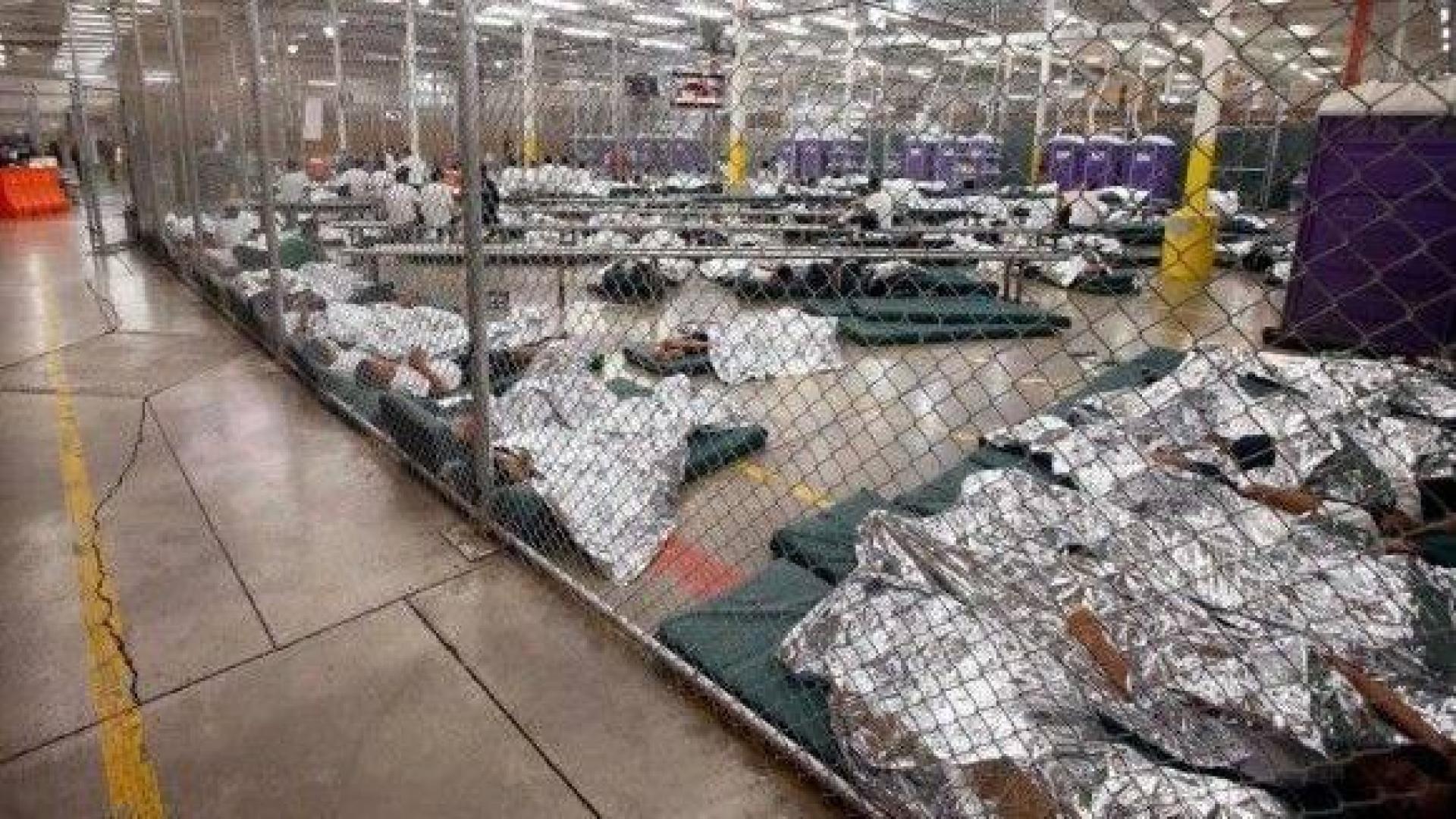 Cartas escritas a mano desde los centros de detención de inmigrantes indocumentados