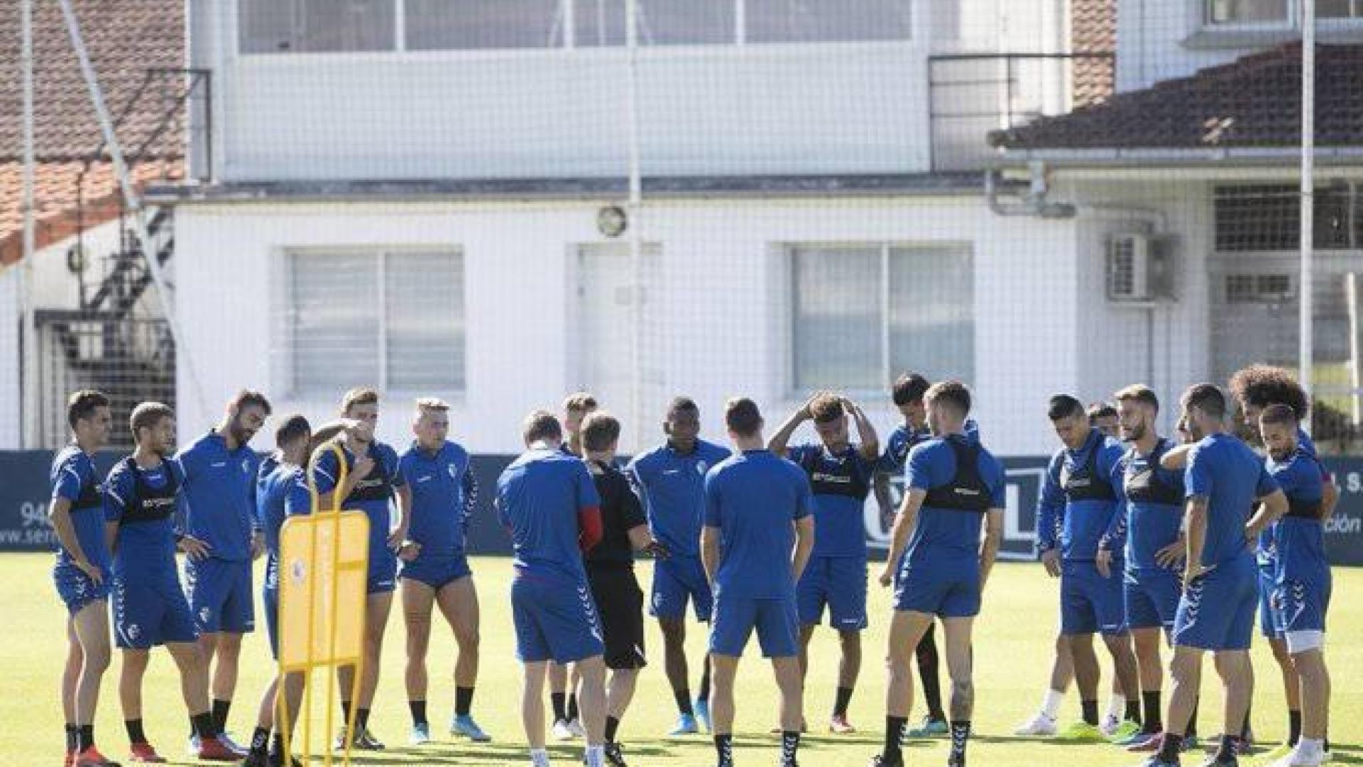Arrasate expulsa del entrenamiento a Brandon y Aridane