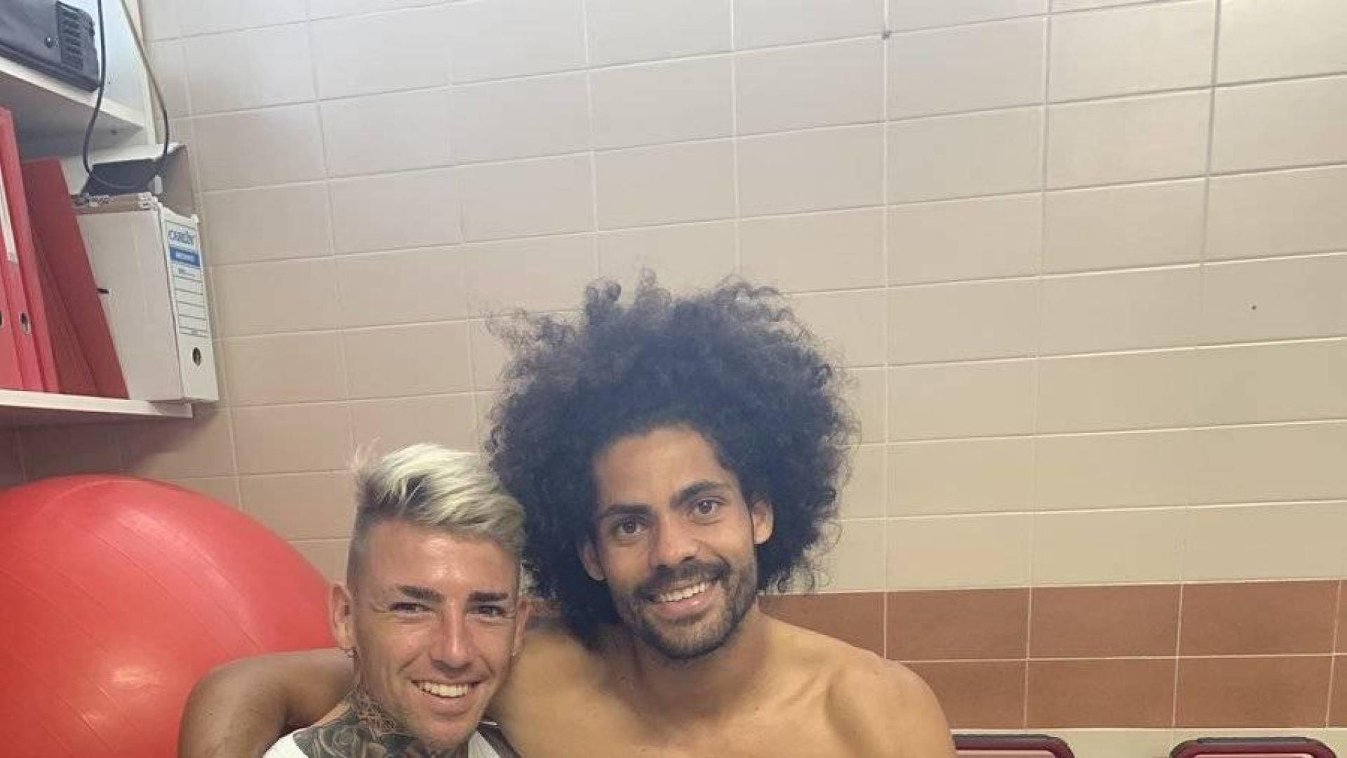 Brandon y Aridane muestran su reconciliación con una foto