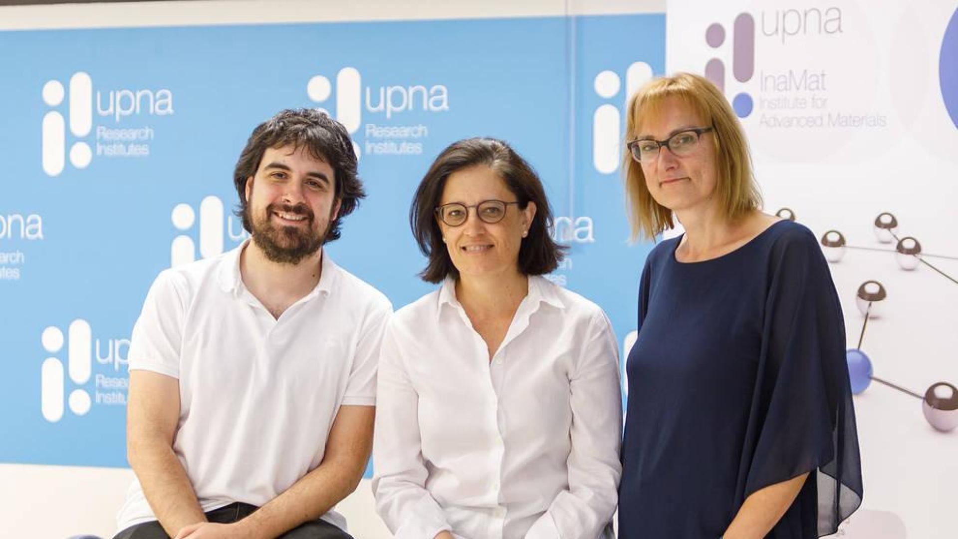 De izq. a dcha.: Fernando Bimbela Serrano, Cristina Gómez Polo y Blanca Bujanda Cirauqui