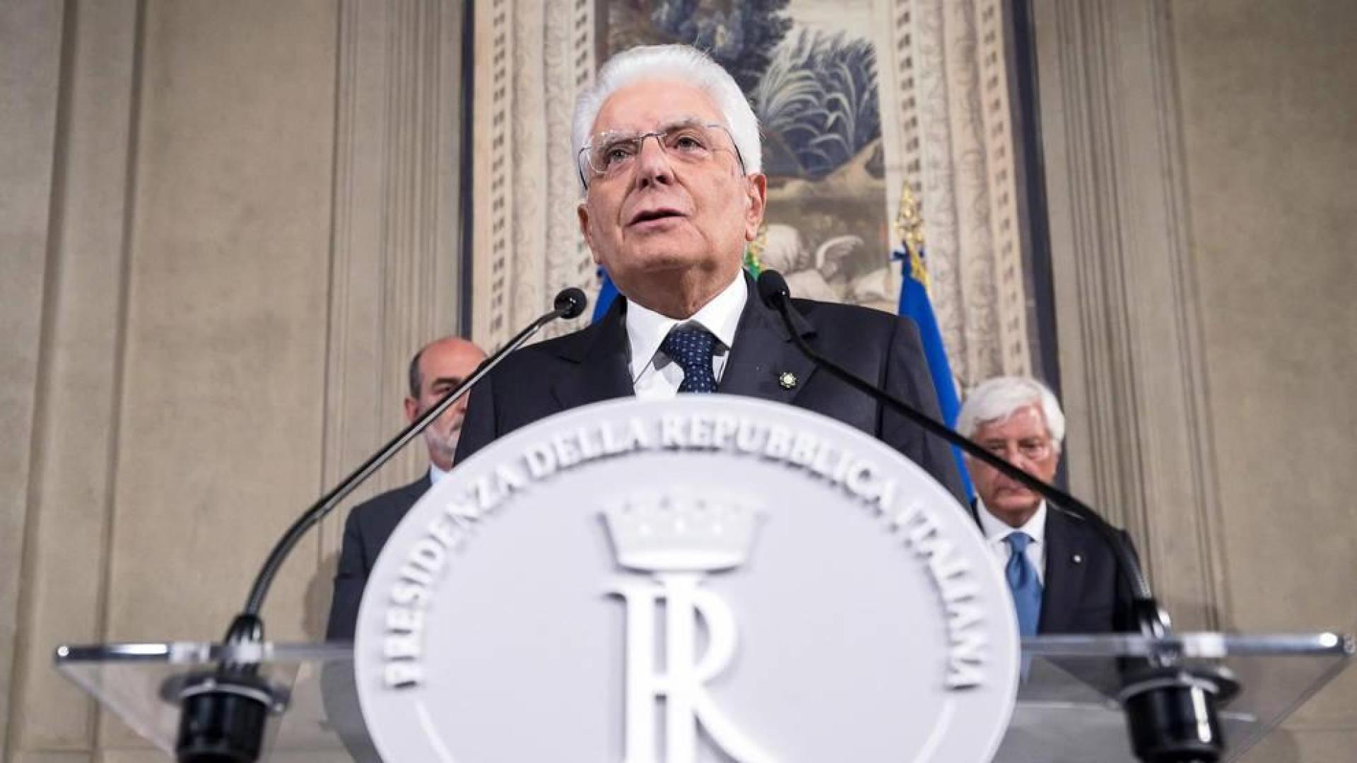 El presidente de Italia da hasta el martes para negociar un nuevo Gobierno
