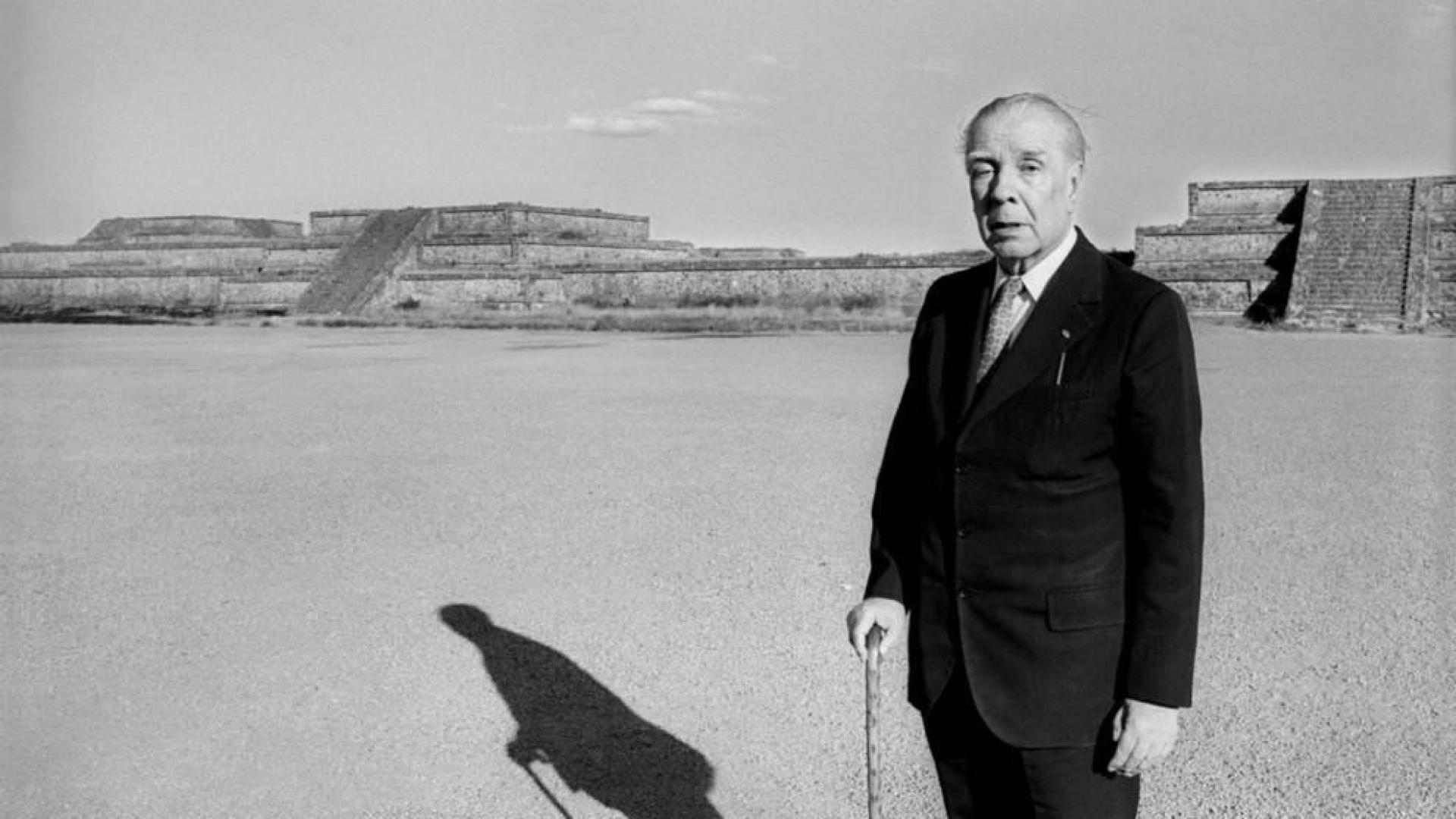 Jorge Luis Borges 120 años de un "ser literario" de imaginación infinita