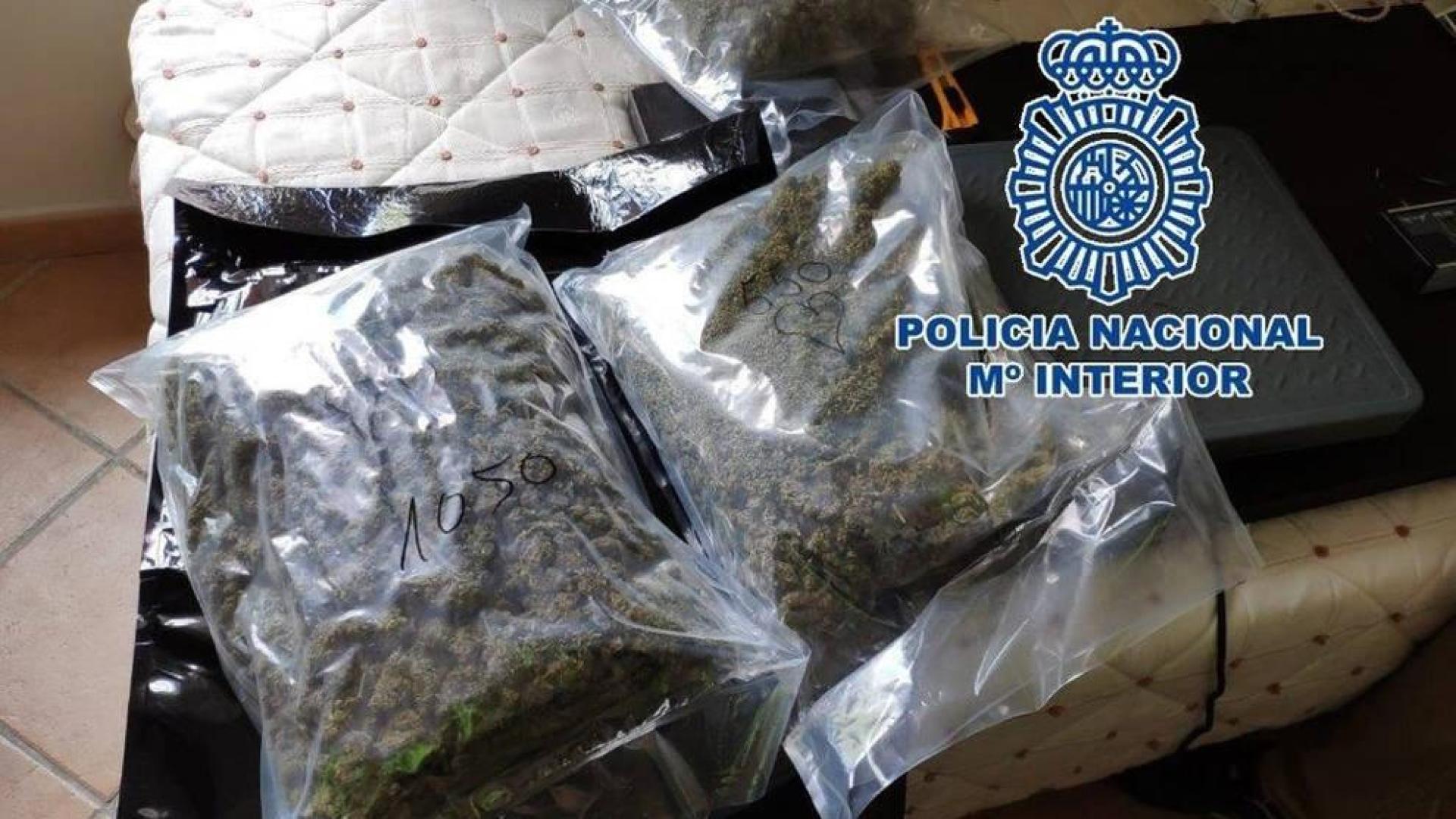 Cae en Málaga una banda británica que enviaba droga con agencias de paquetería